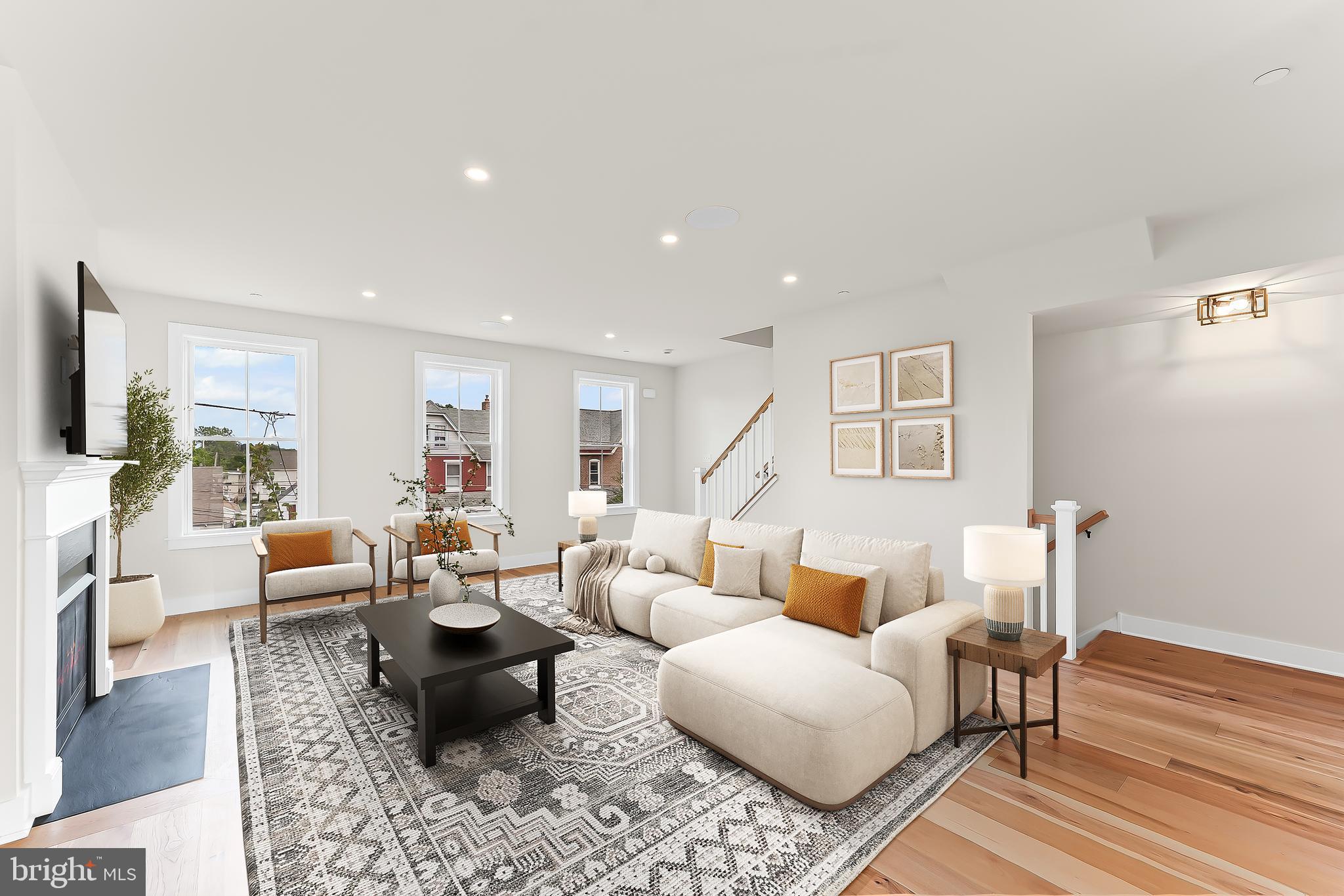 RIGGTOWN COMMONS - Residential