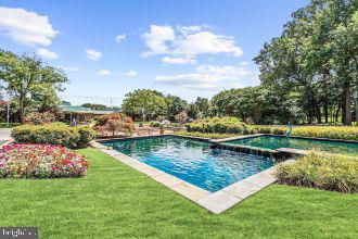 ROSSMOOR LEISURE WORLD - Residential