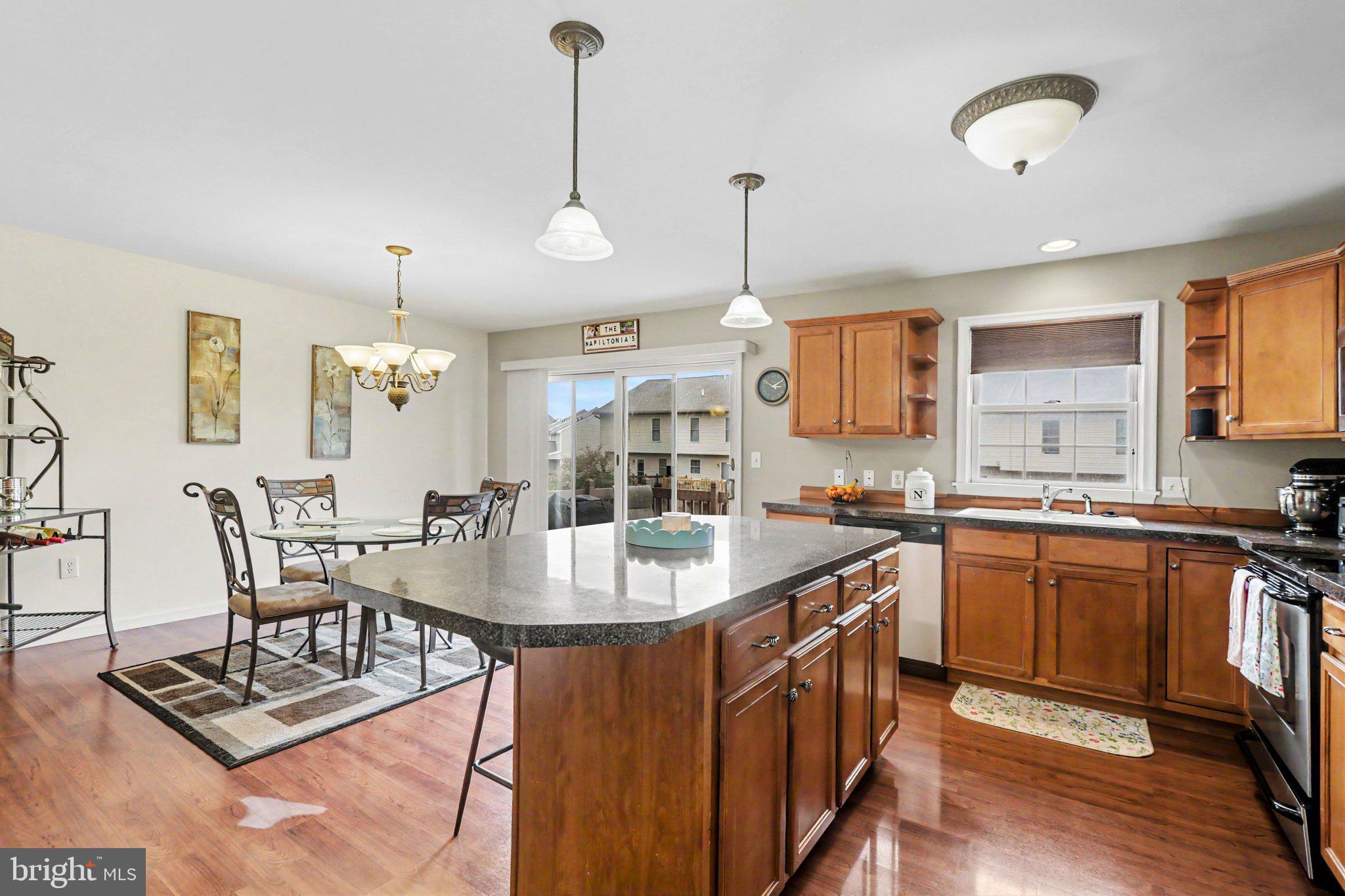 WOODRIDGE - Residential