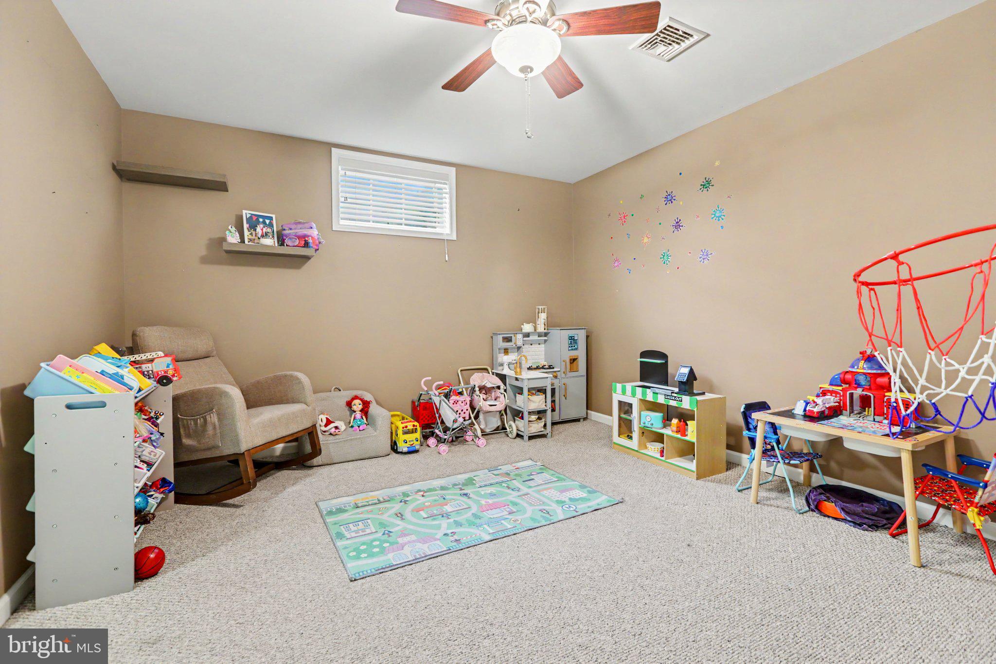 WOODRIDGE - Residential