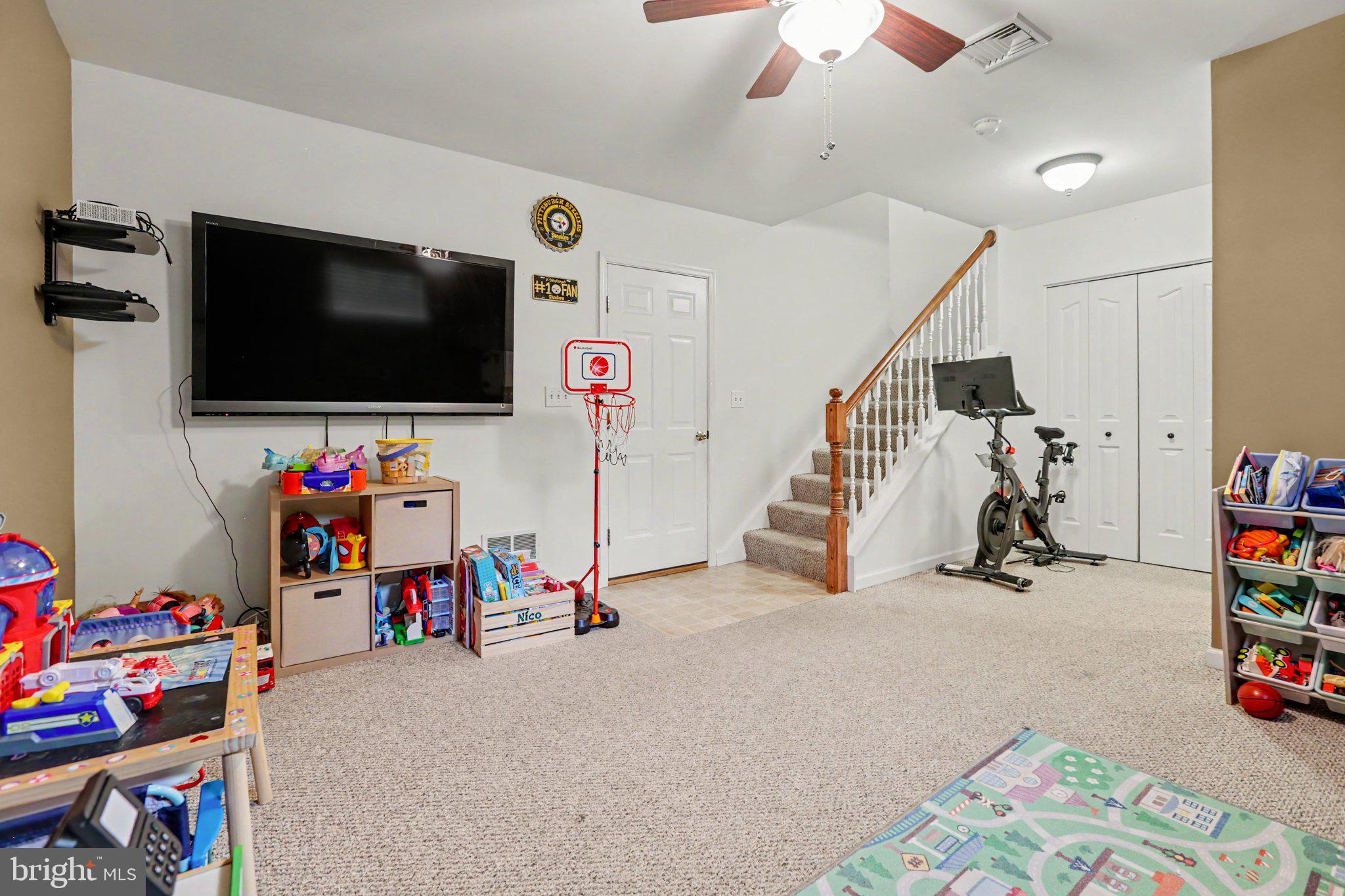 WOODRIDGE - Residential