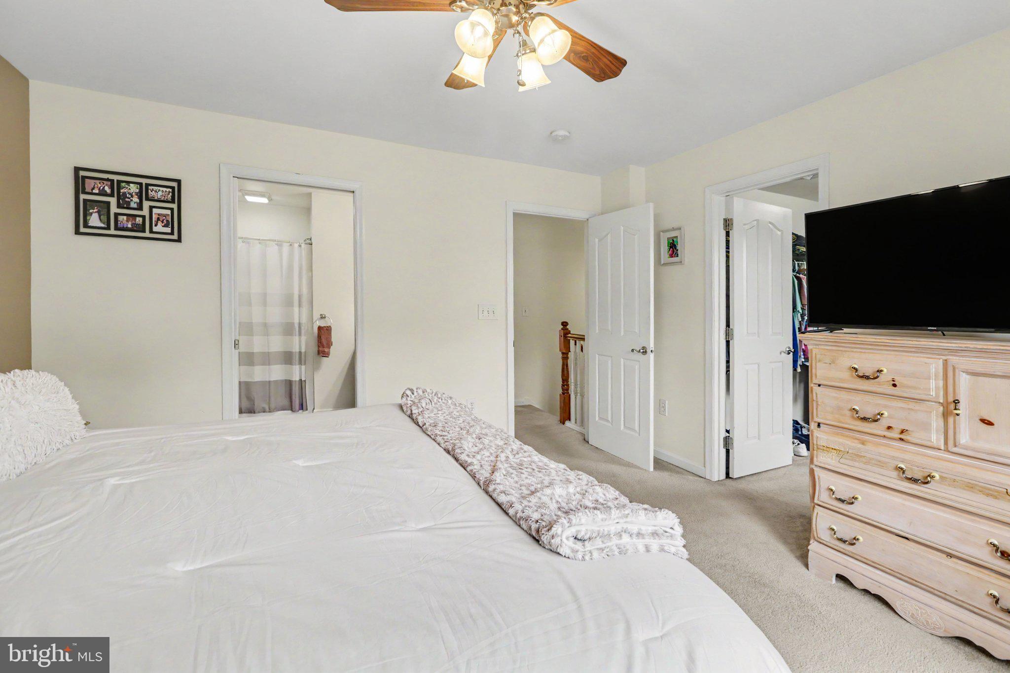 WOODRIDGE - Residential