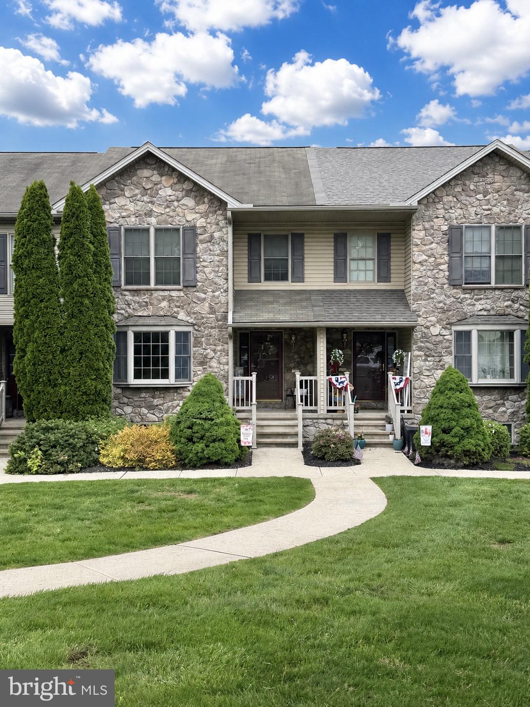 WOODRIDGE - Residential
