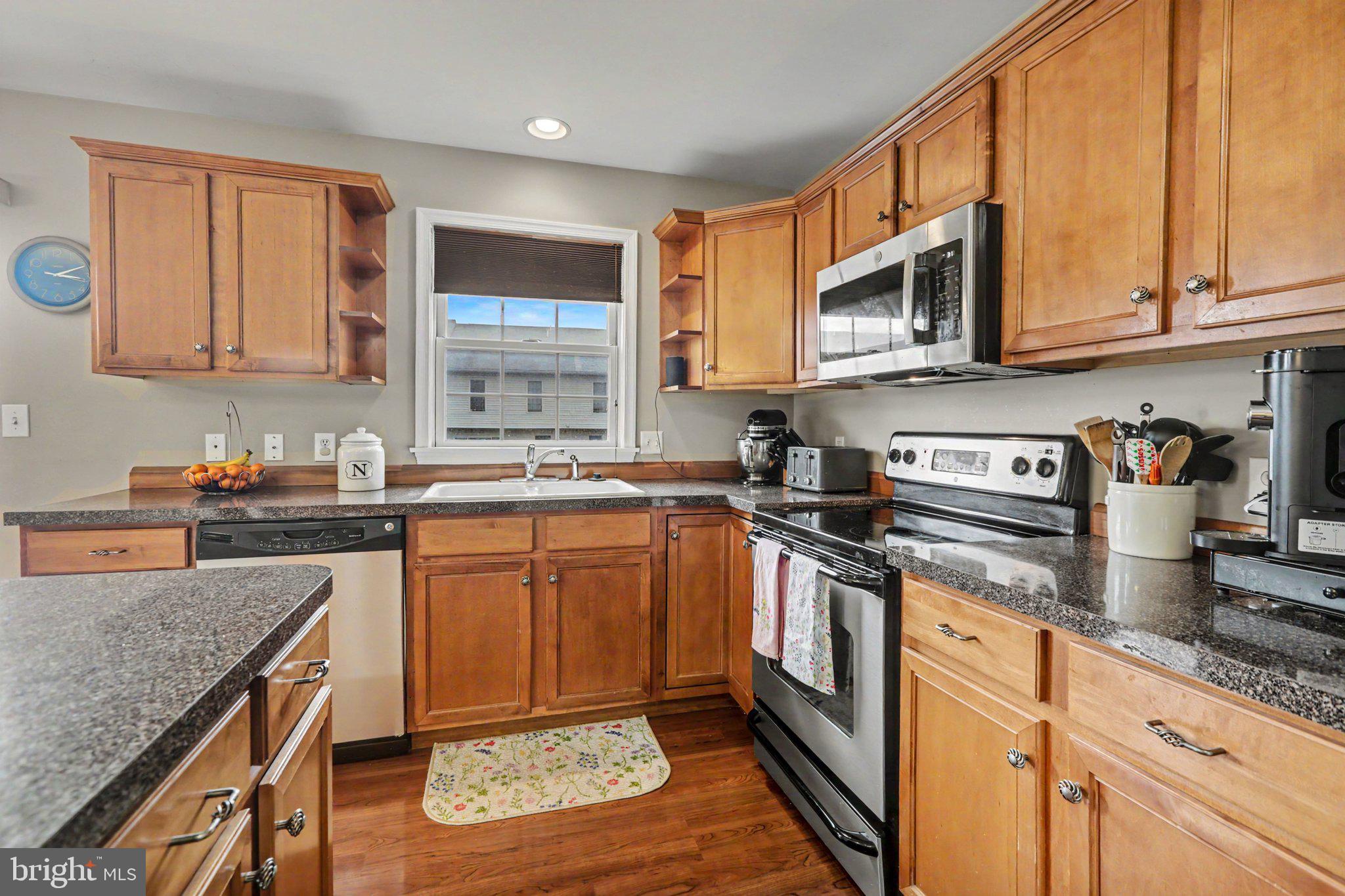 WOODRIDGE - Residential