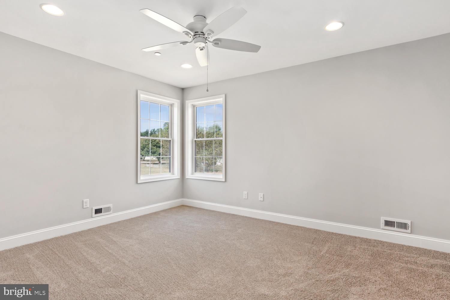 ASHWORTH WEST - Residential