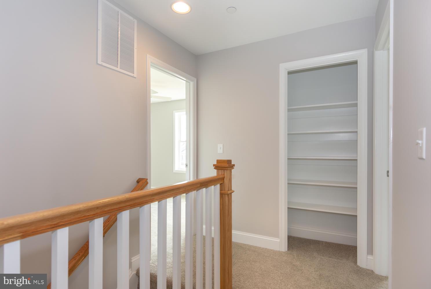 ASHWORTH WEST - Residential