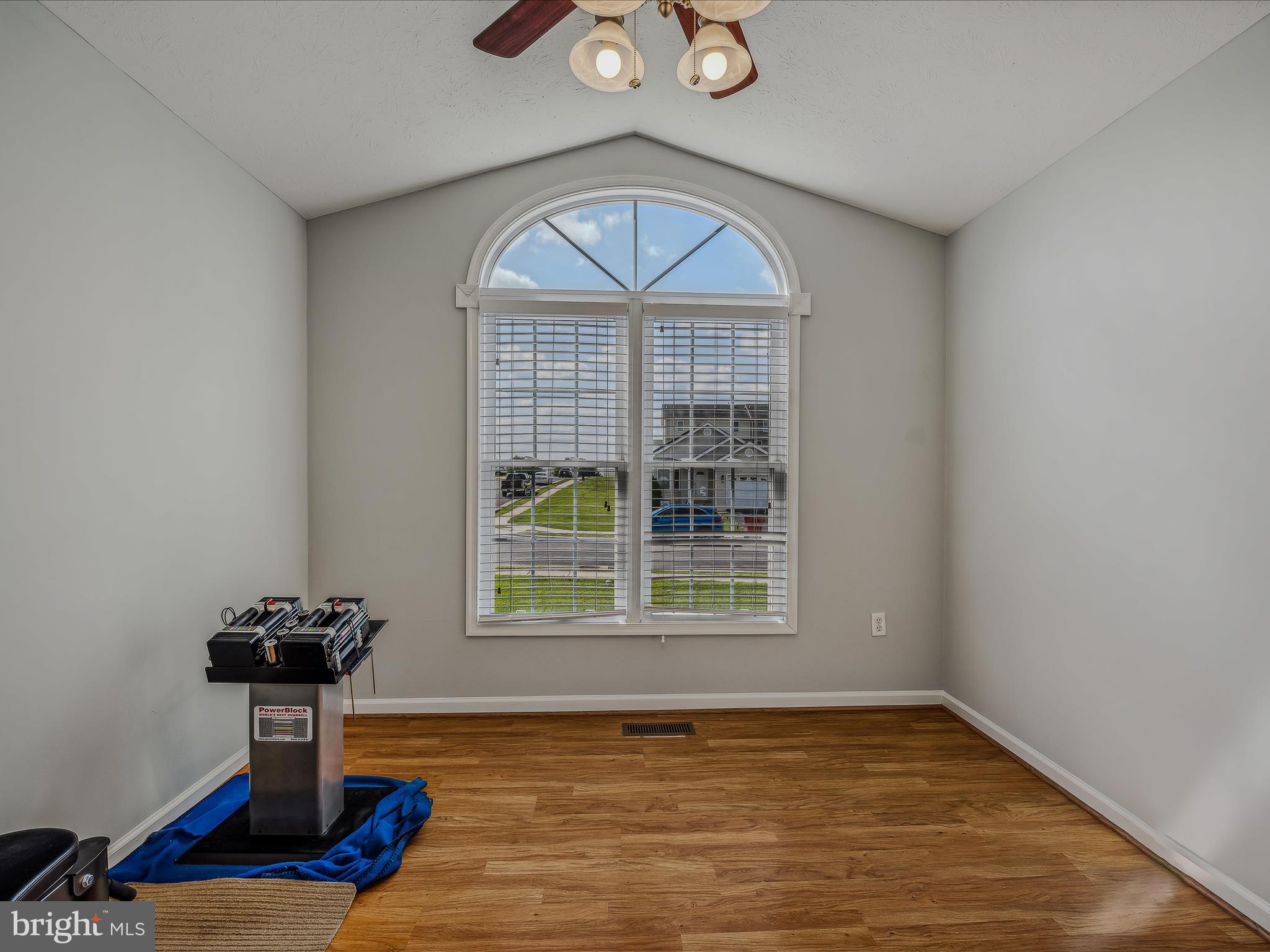 BRIAR RUN - Residential