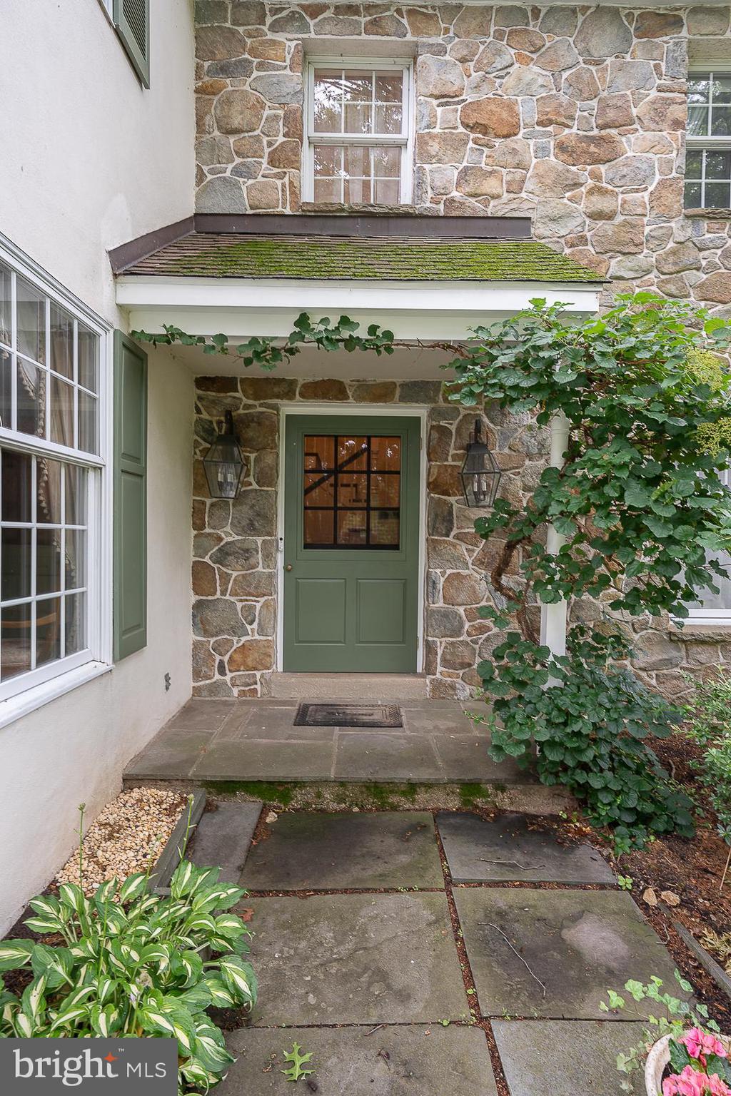 RADNOR HUNT - Residential