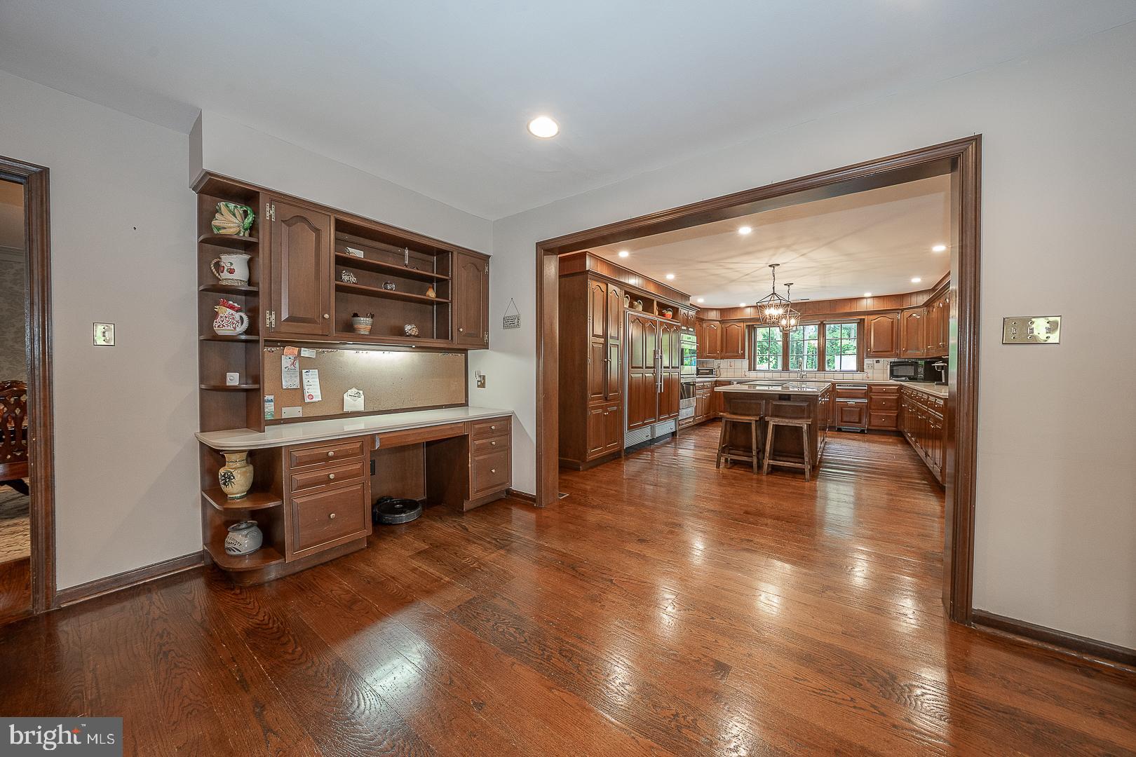 RADNOR HUNT - Residential