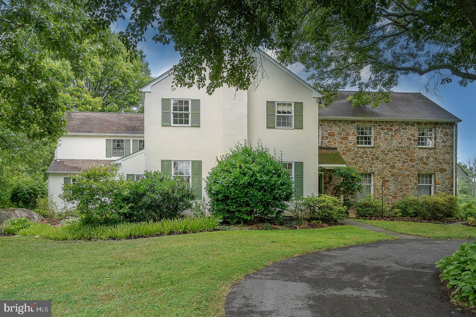 RADNOR HUNT - Residential