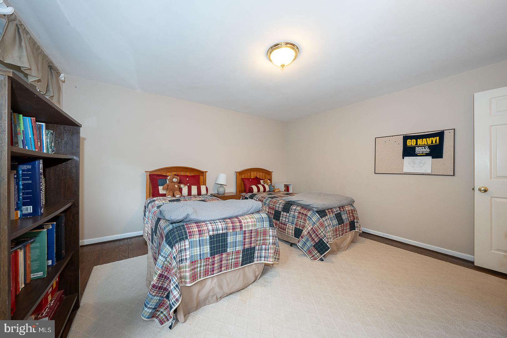 RADNOR HUNT - Residential