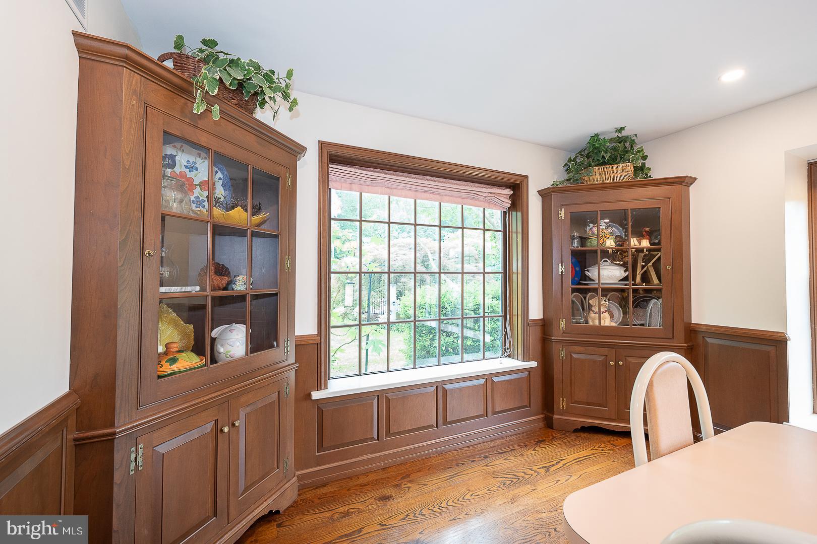 RADNOR HUNT - Residential