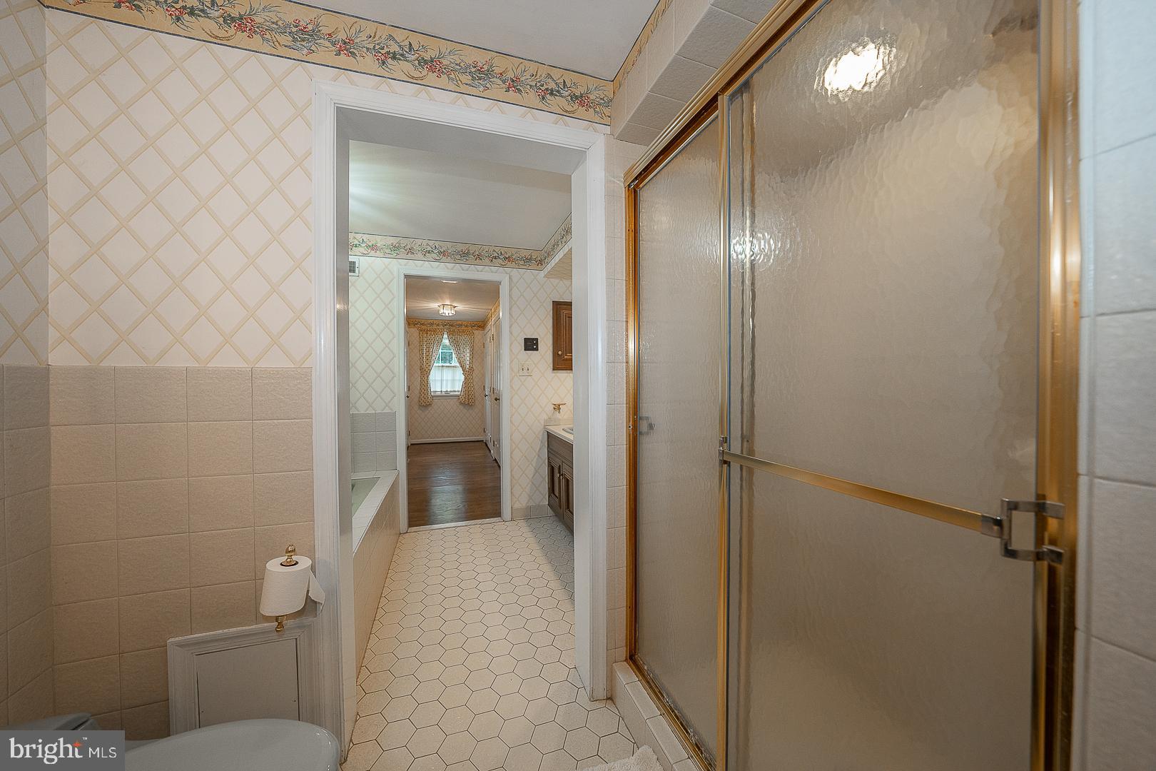 RADNOR HUNT - Residential