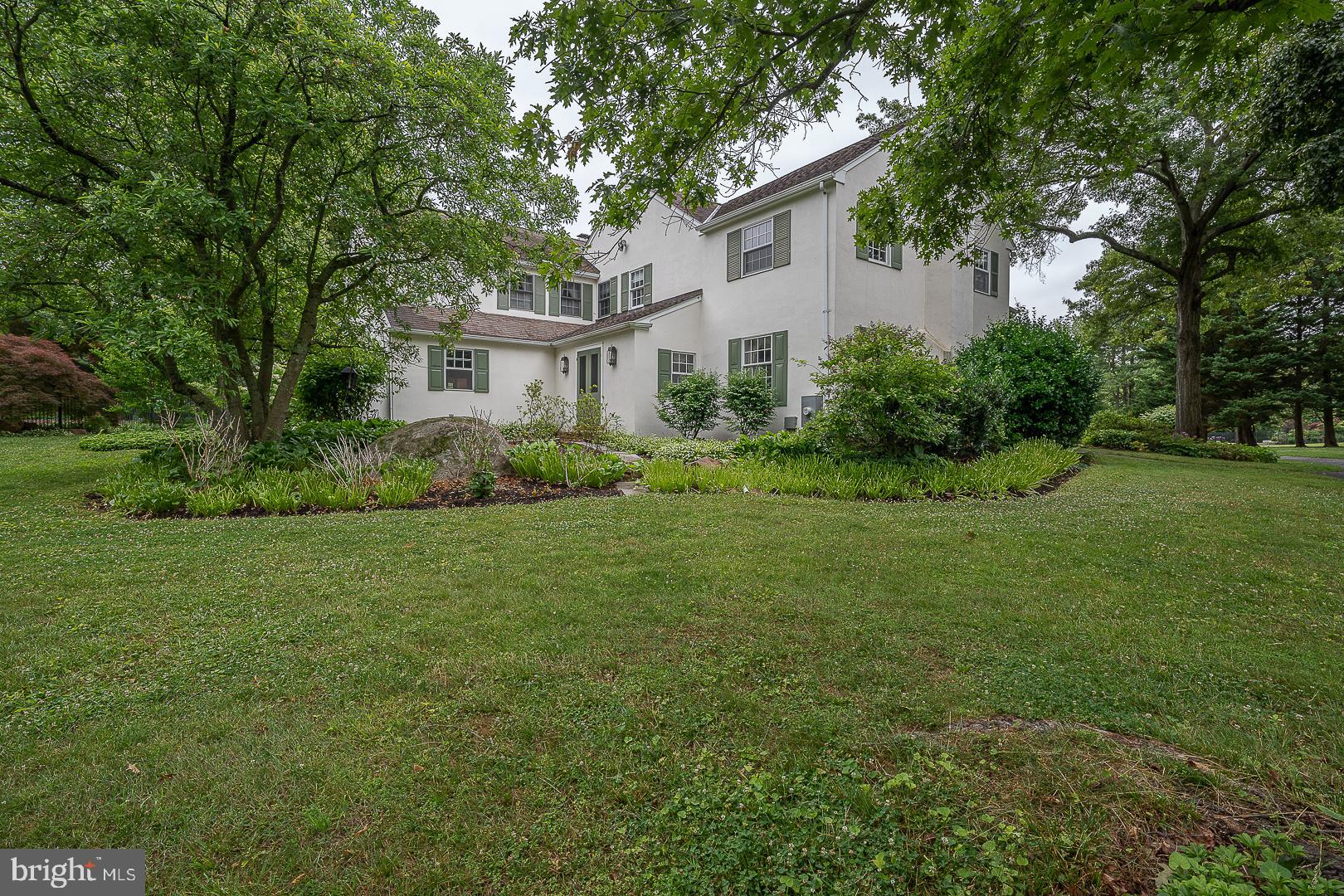 RADNOR HUNT - Residential