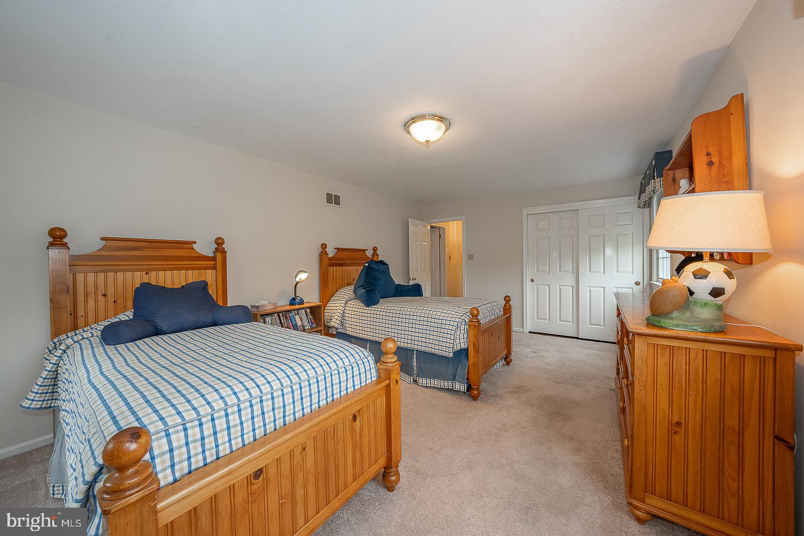 RADNOR HUNT - Residential