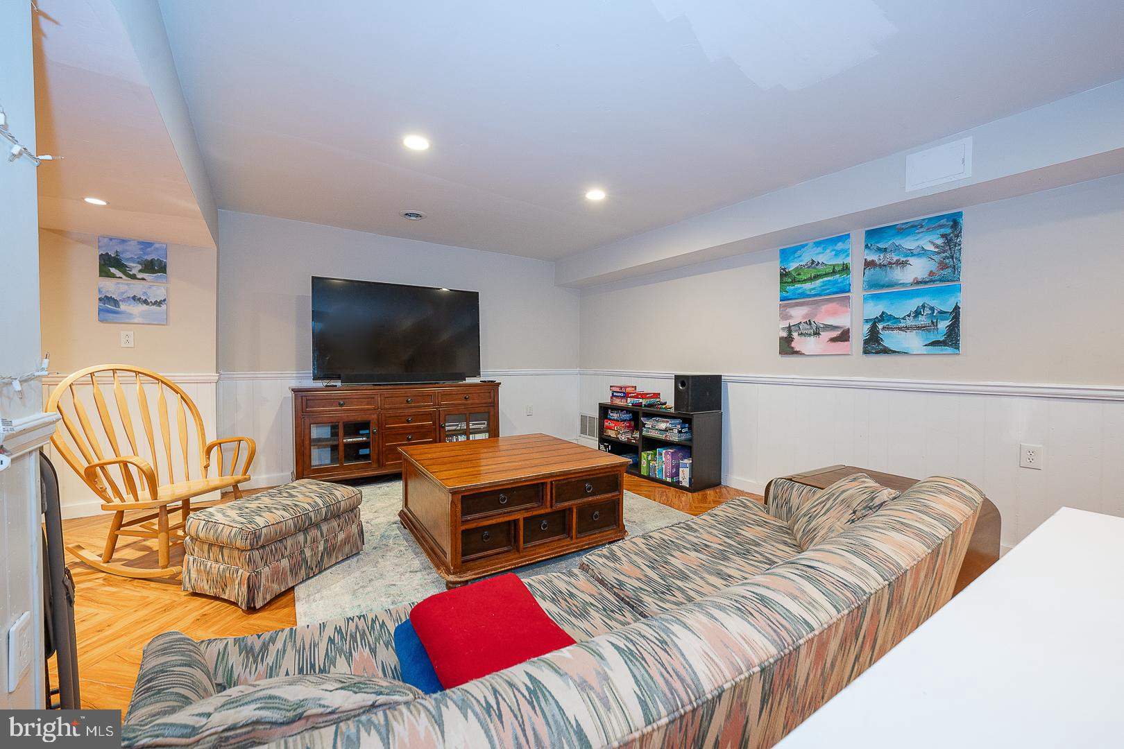 RADNOR HUNT - Residential