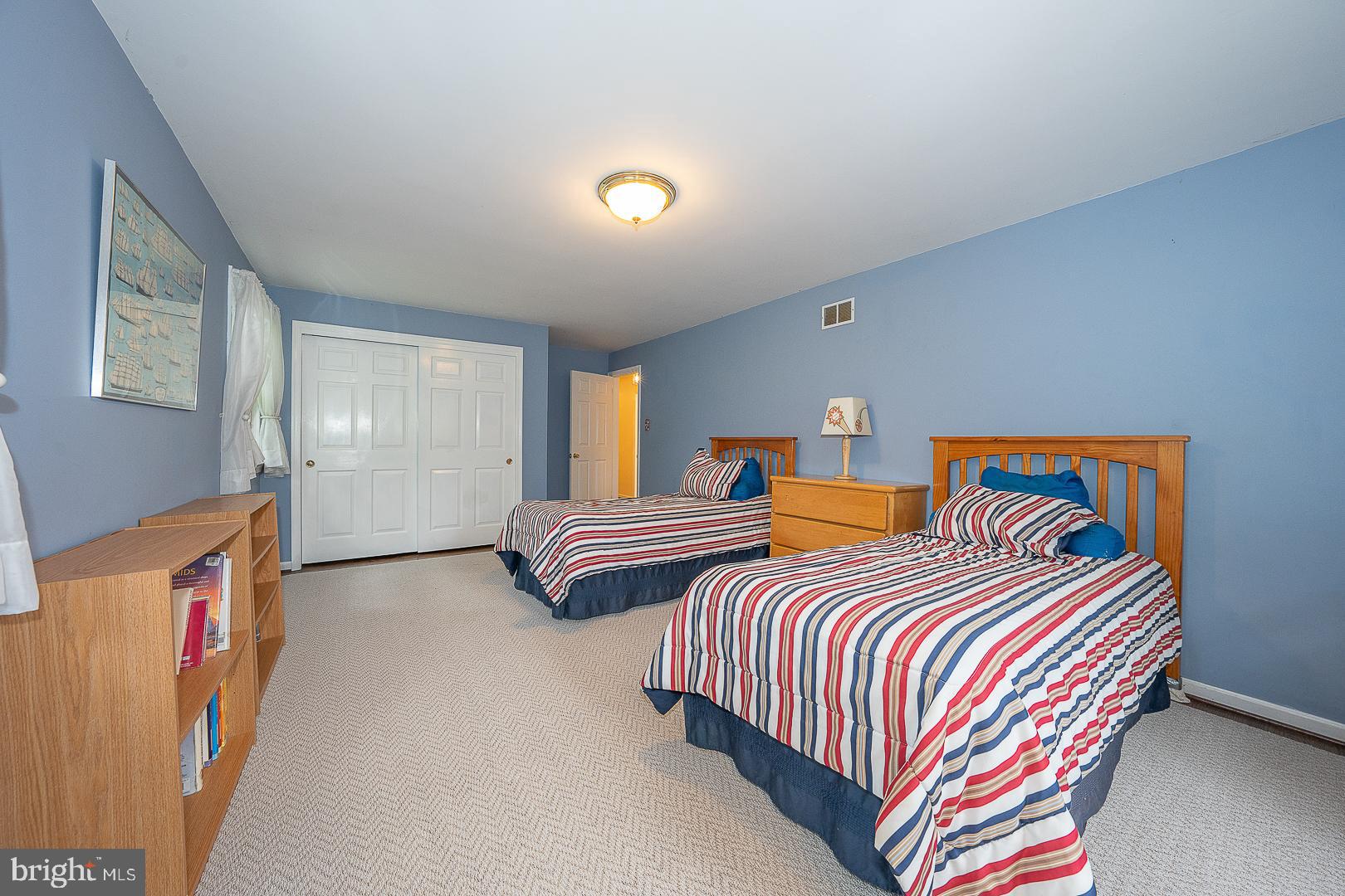 RADNOR HUNT - Residential