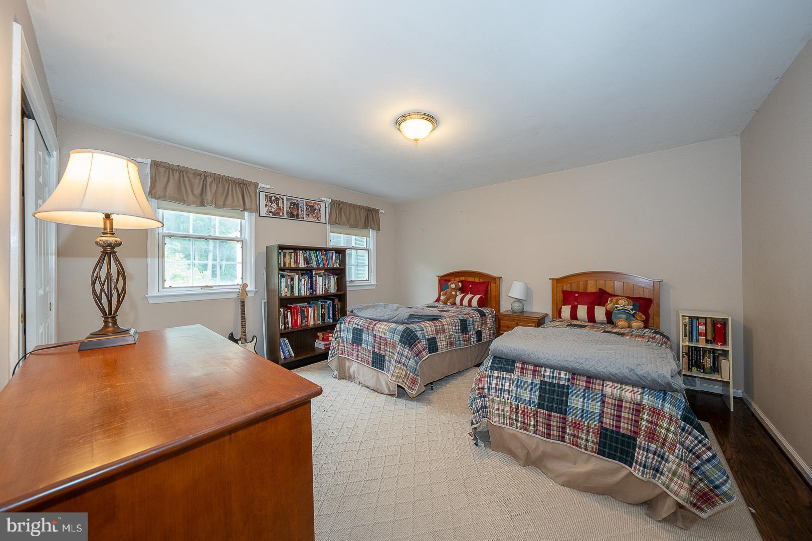 RADNOR HUNT - Residential