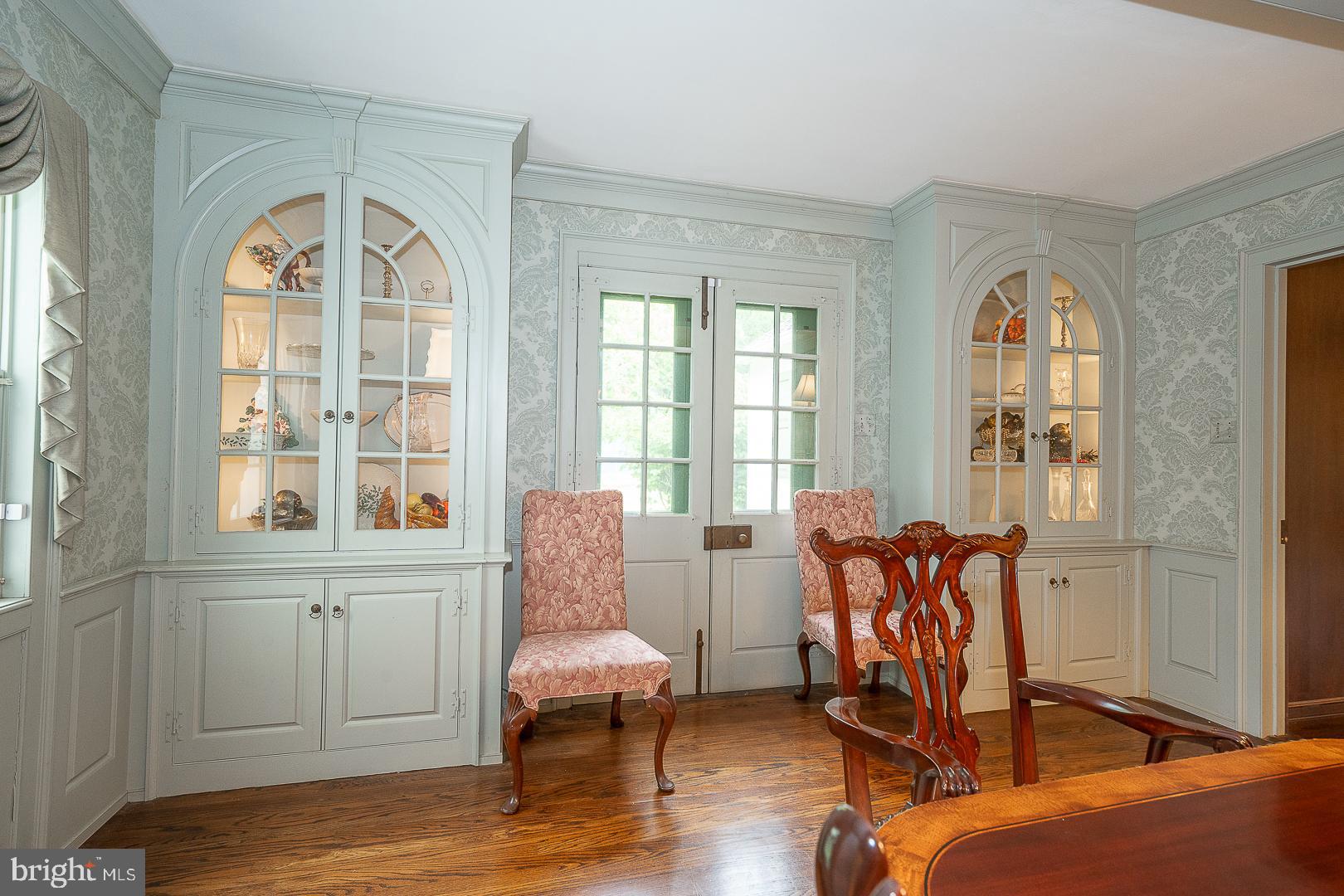 RADNOR HUNT - Residential