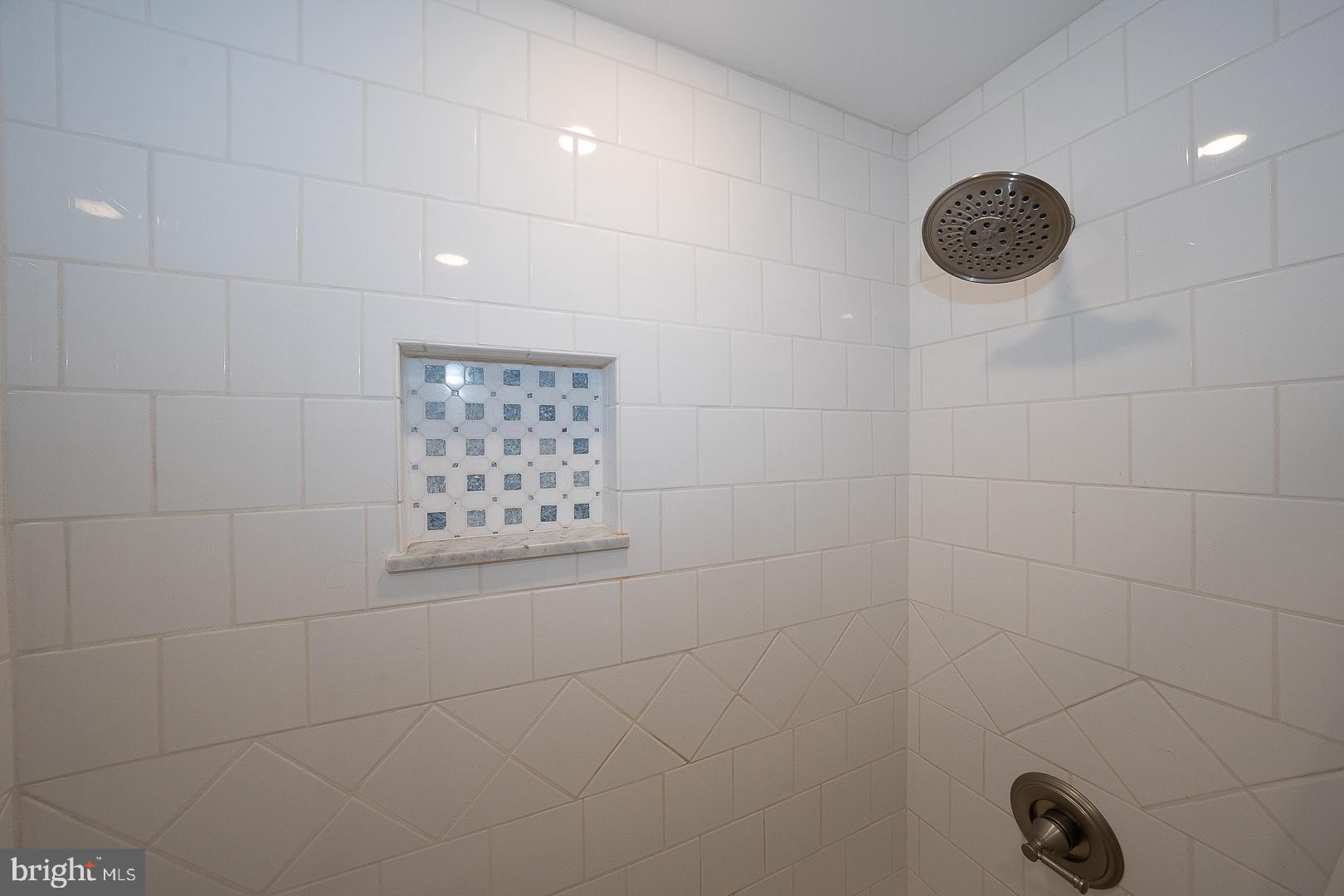 RADNOR HUNT - Residential