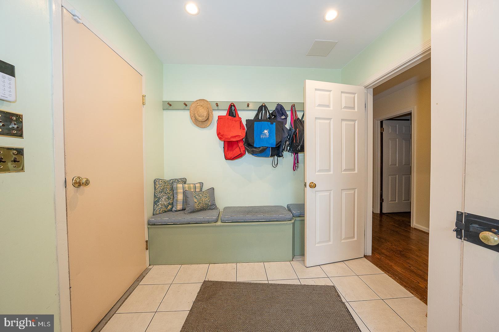 RADNOR HUNT - Residential