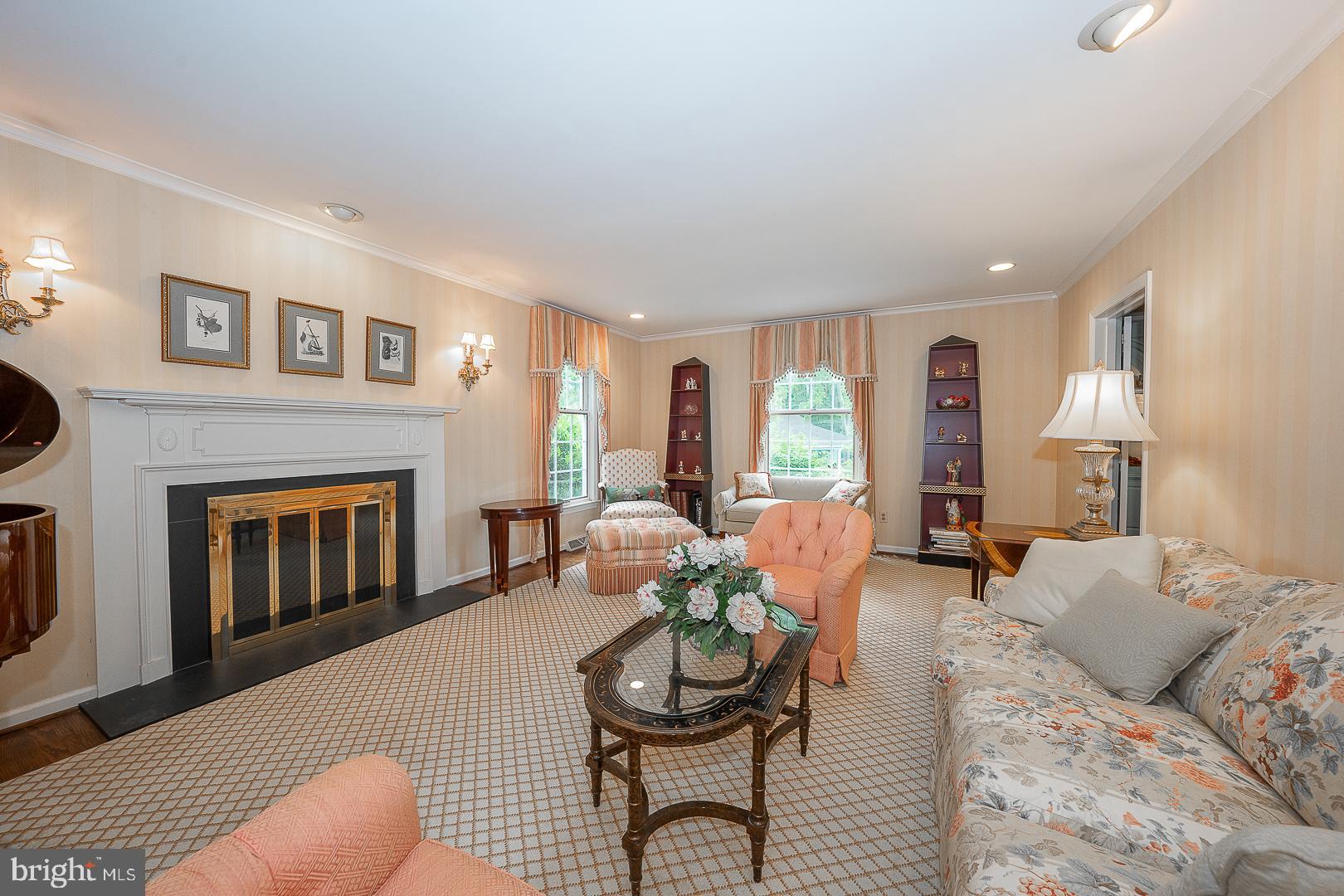 RADNOR HUNT - Residential