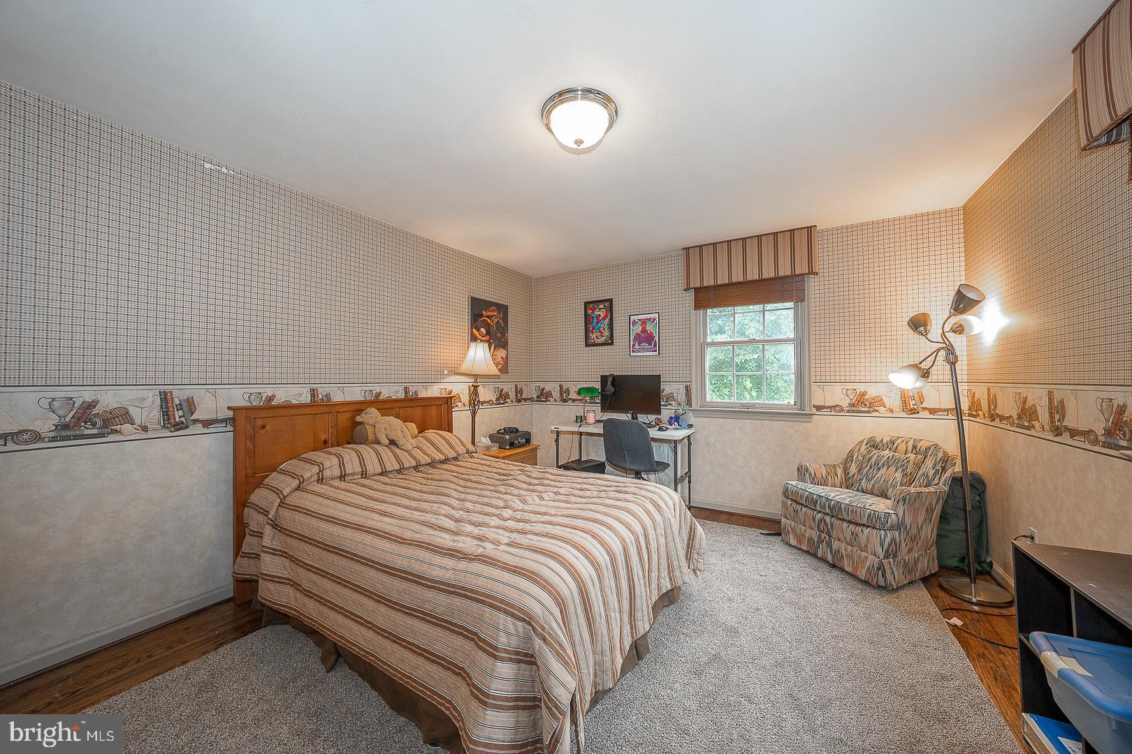 RADNOR HUNT - Residential