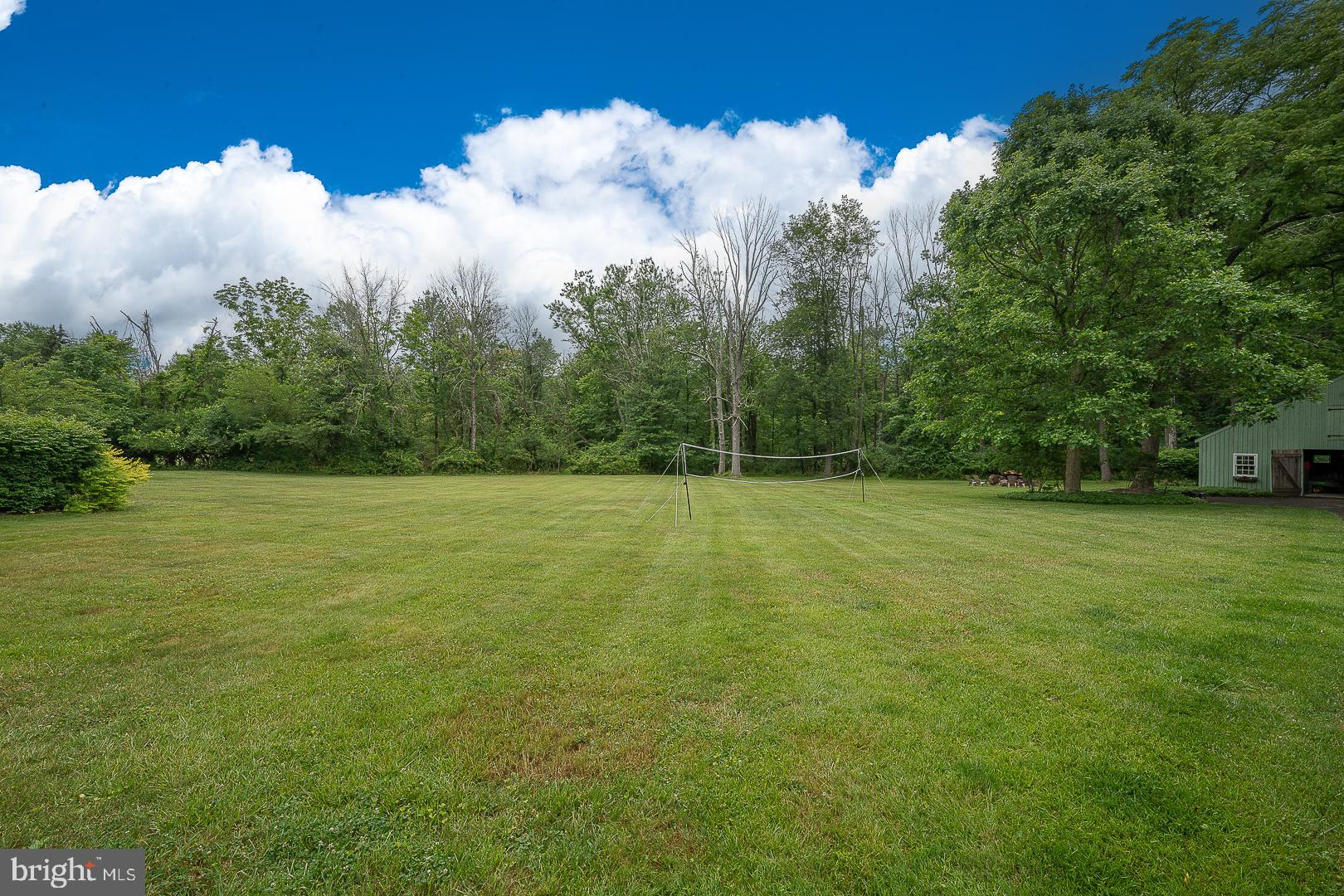 RADNOR HUNT - Residential