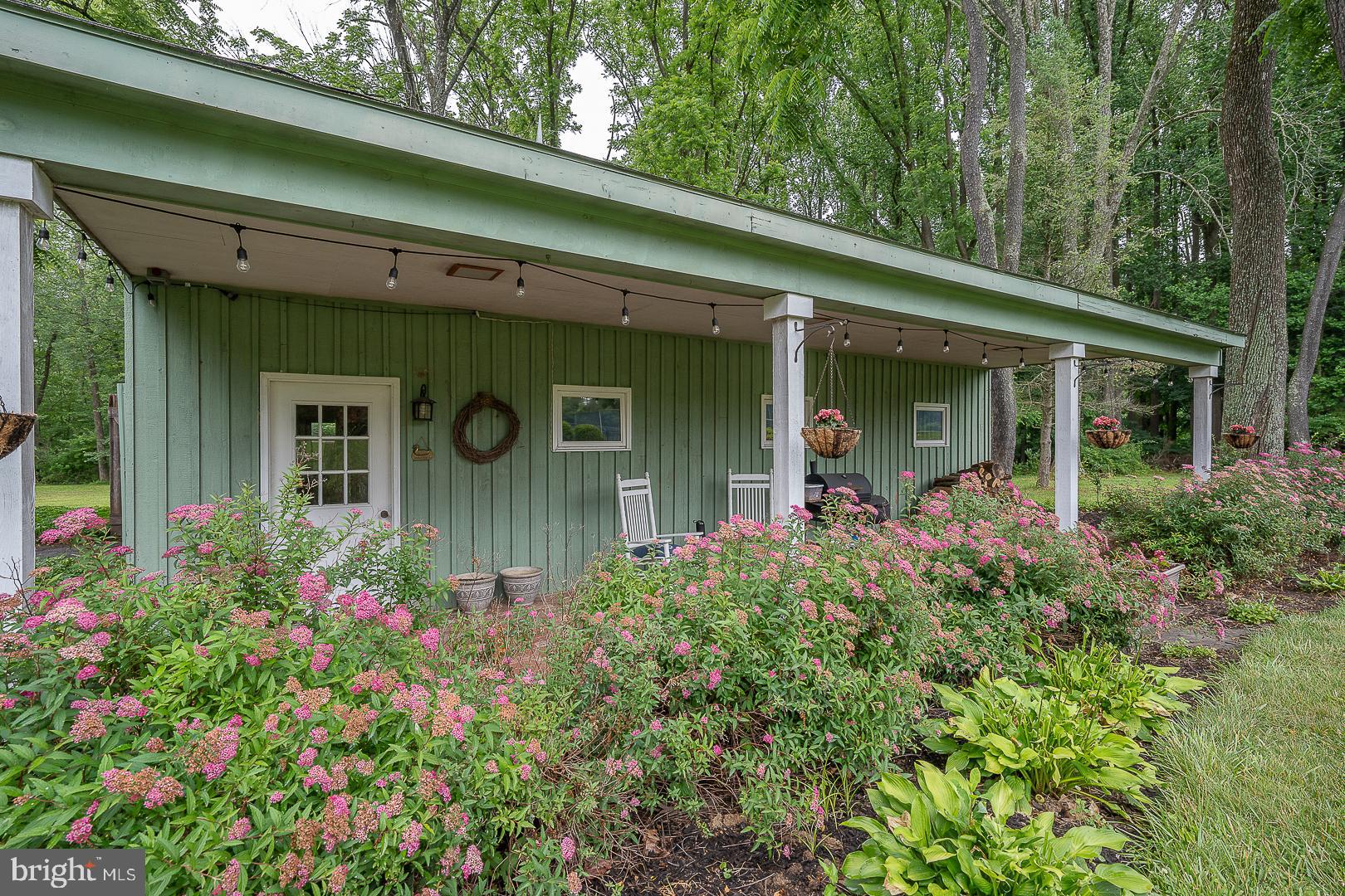 RADNOR HUNT - Residential