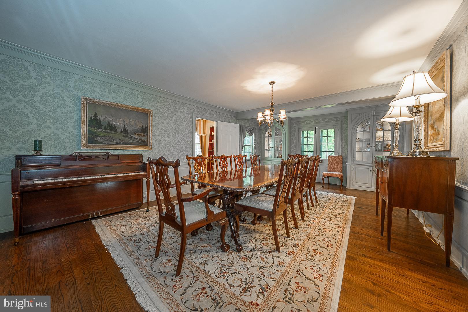 RADNOR HUNT - Residential