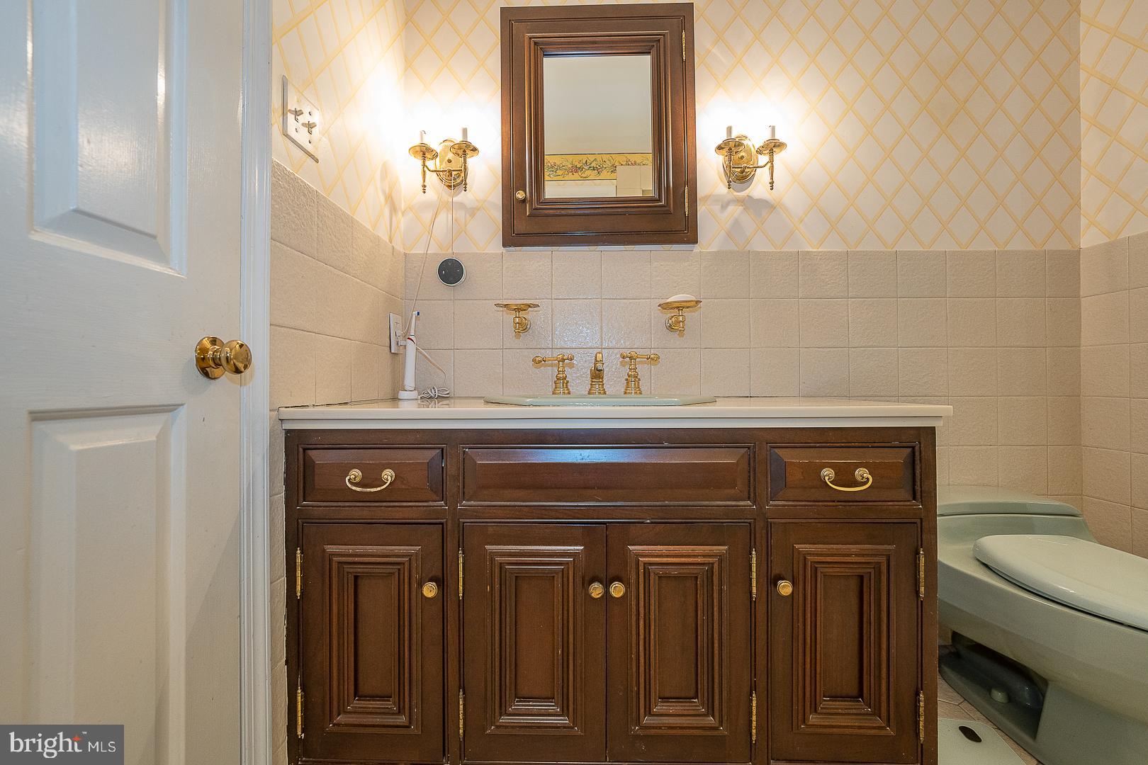 RADNOR HUNT - Residential