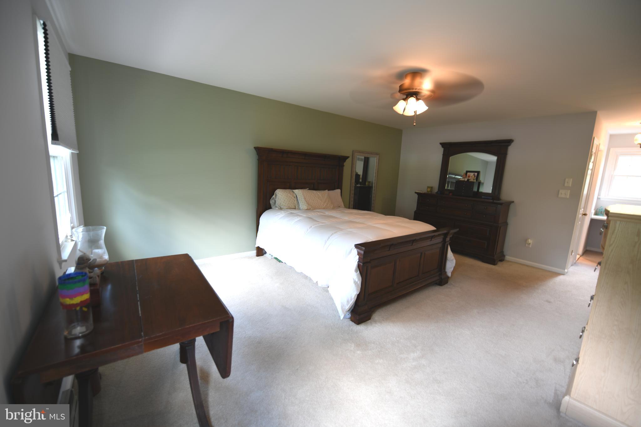 COUNTRY CLUB PARK - Residential