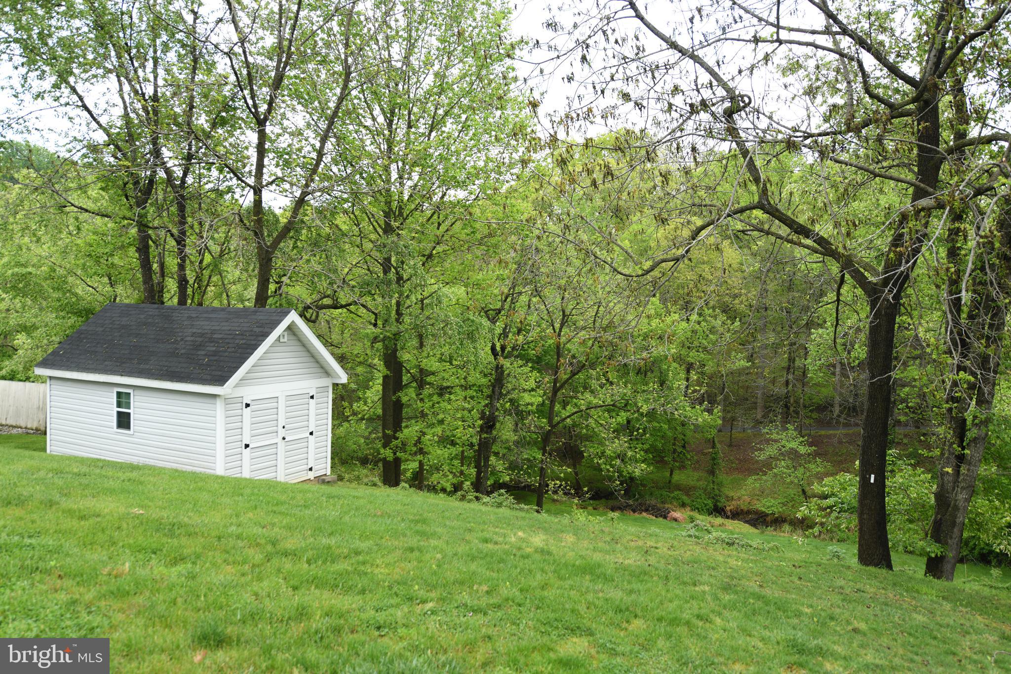 COUNTRY CLUB PARK - Residential