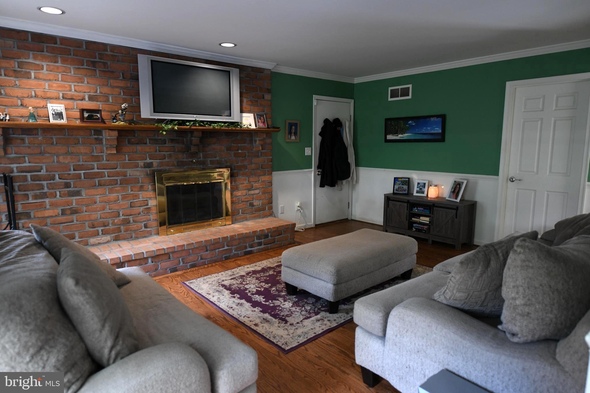 COUNTRY CLUB PARK - Residential