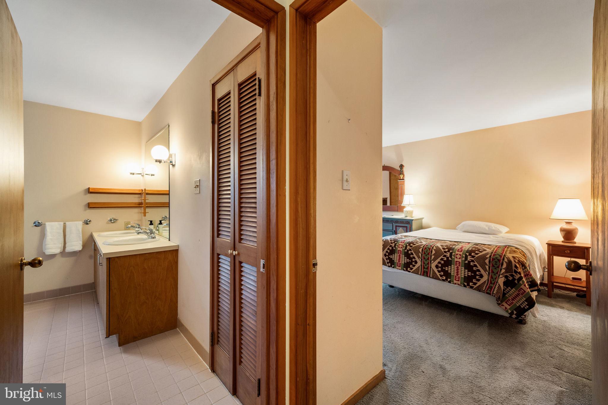 MIQUON - Residential