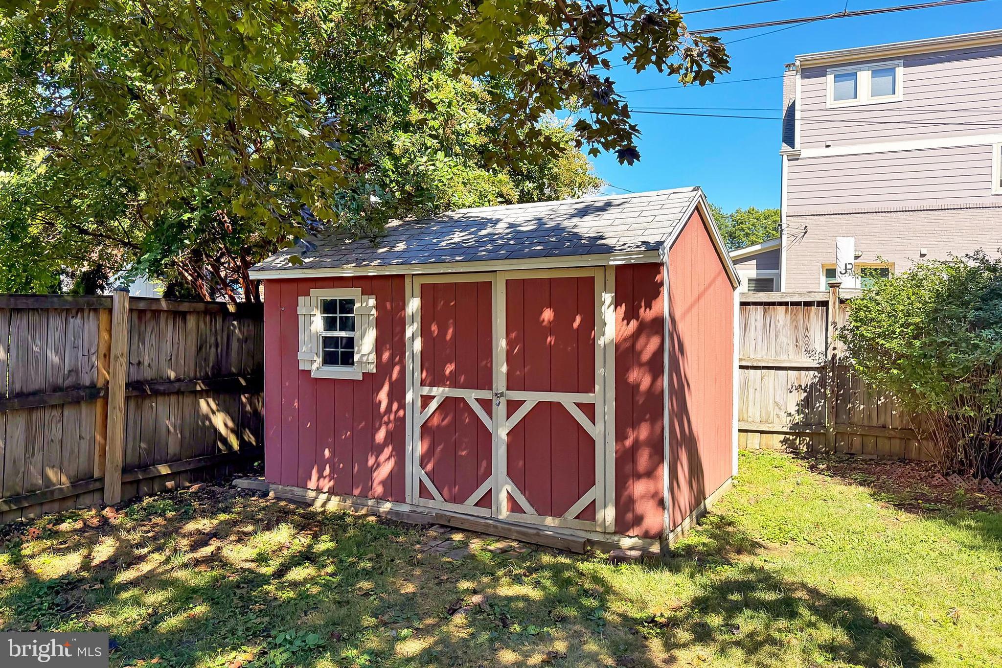 TEMPLE PARK - Residential