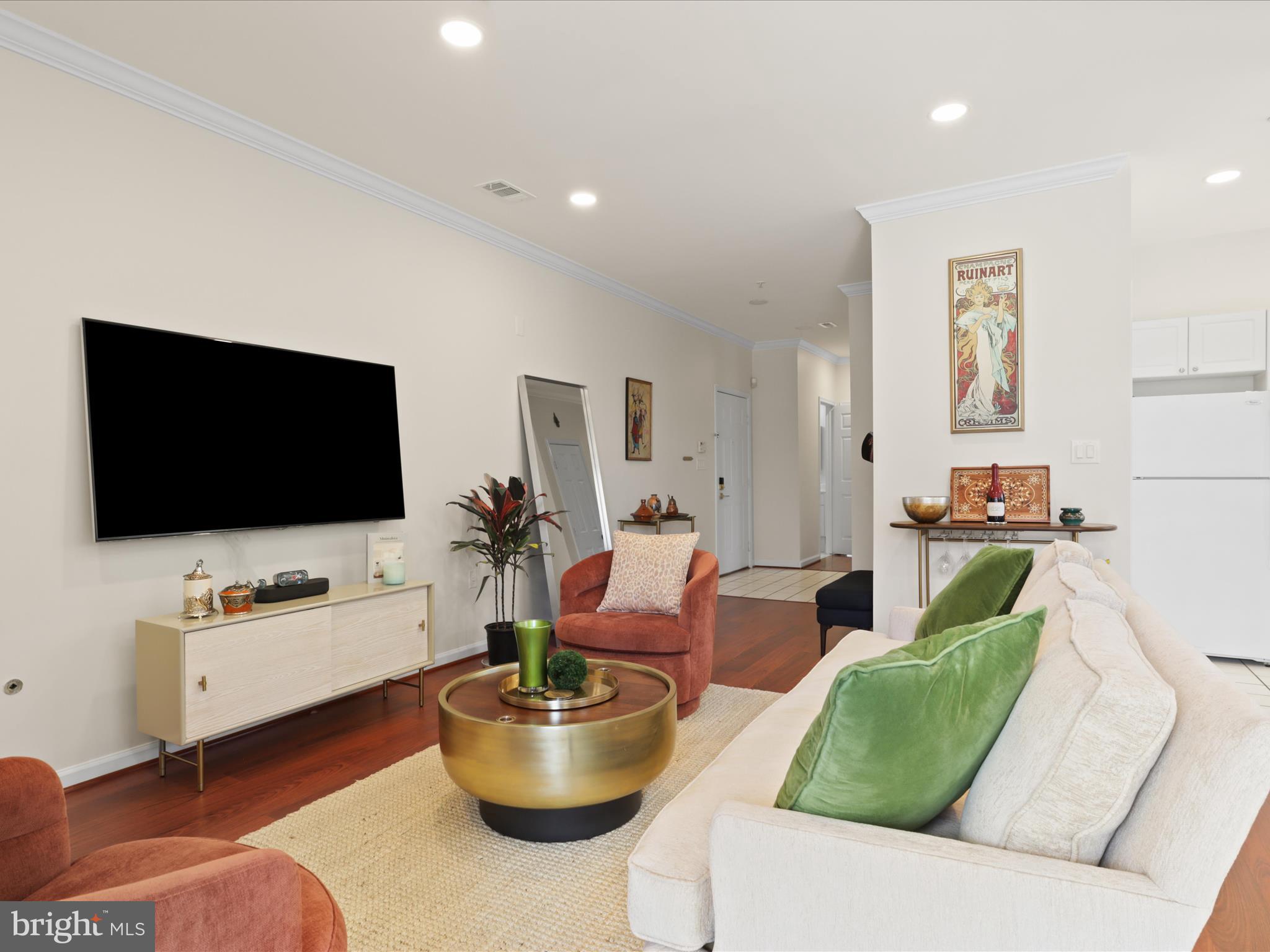 WORLDGATE CONDO - Residential