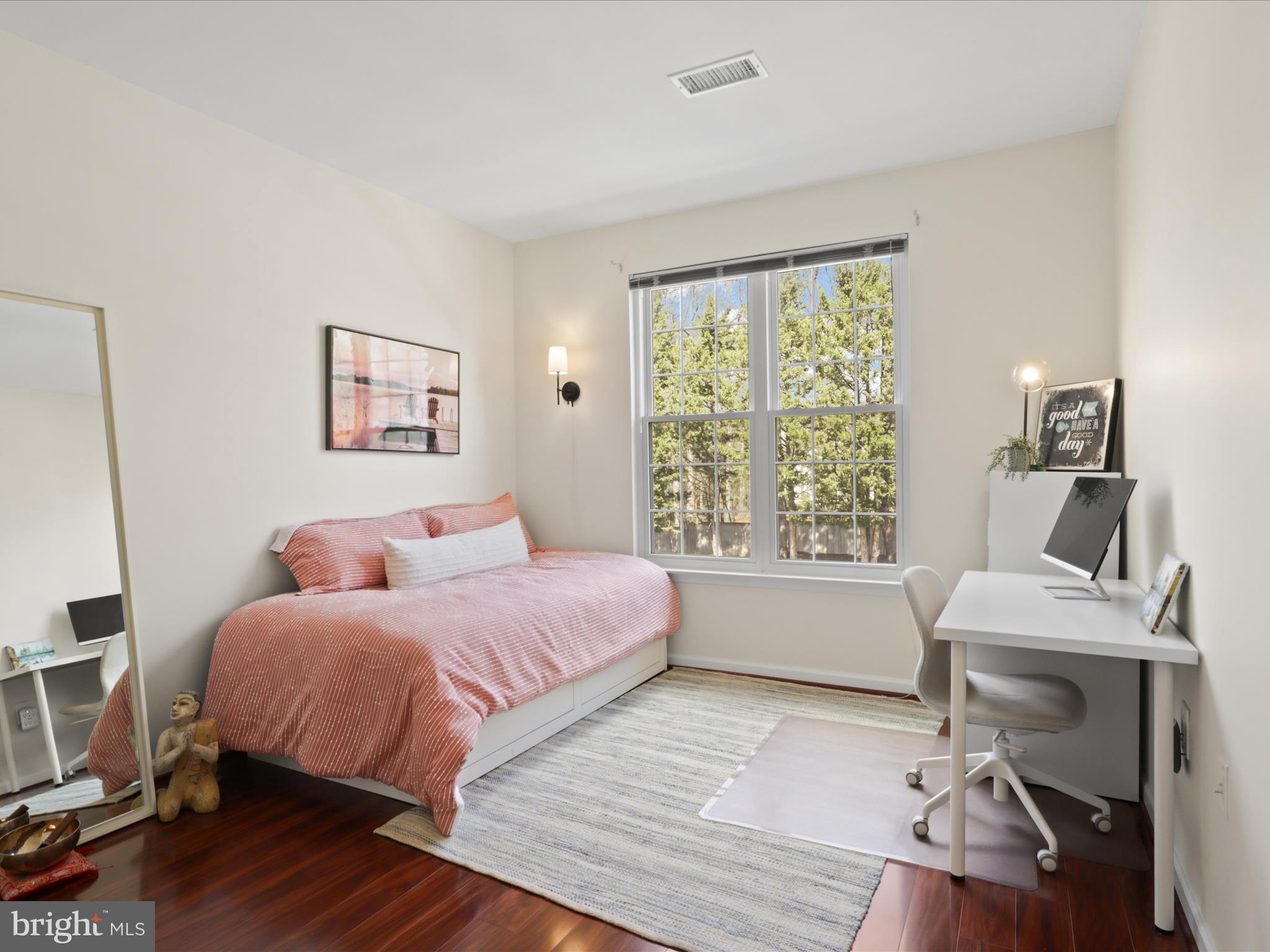 WORLDGATE CONDO - Residential