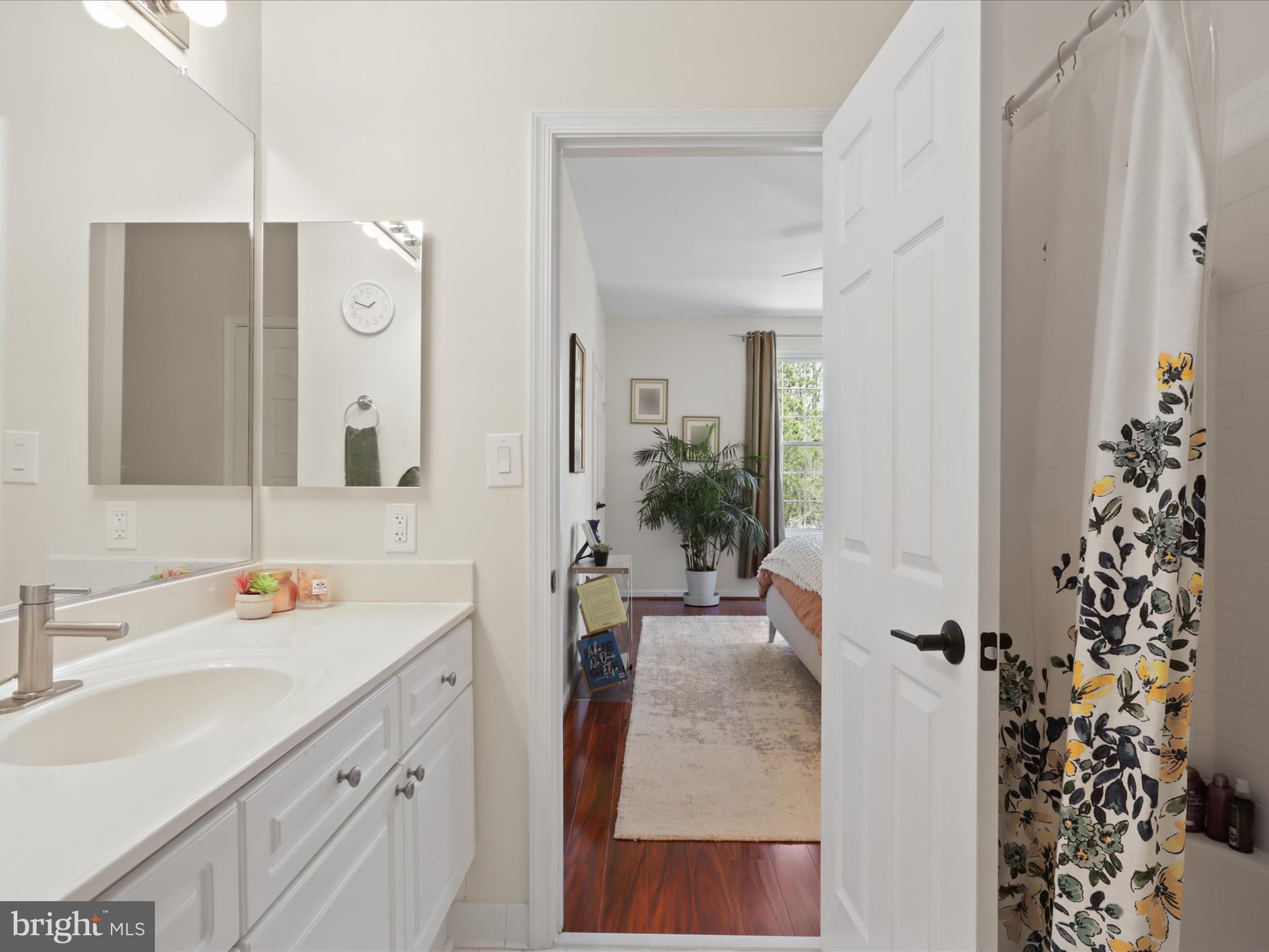 WORLDGATE CONDO - Residential