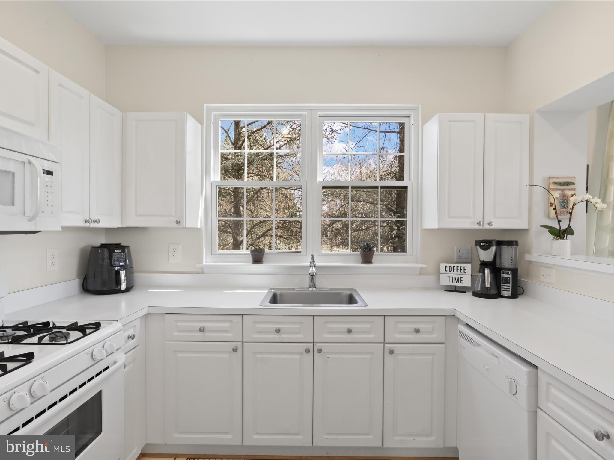 WORLDGATE CONDO - Residential