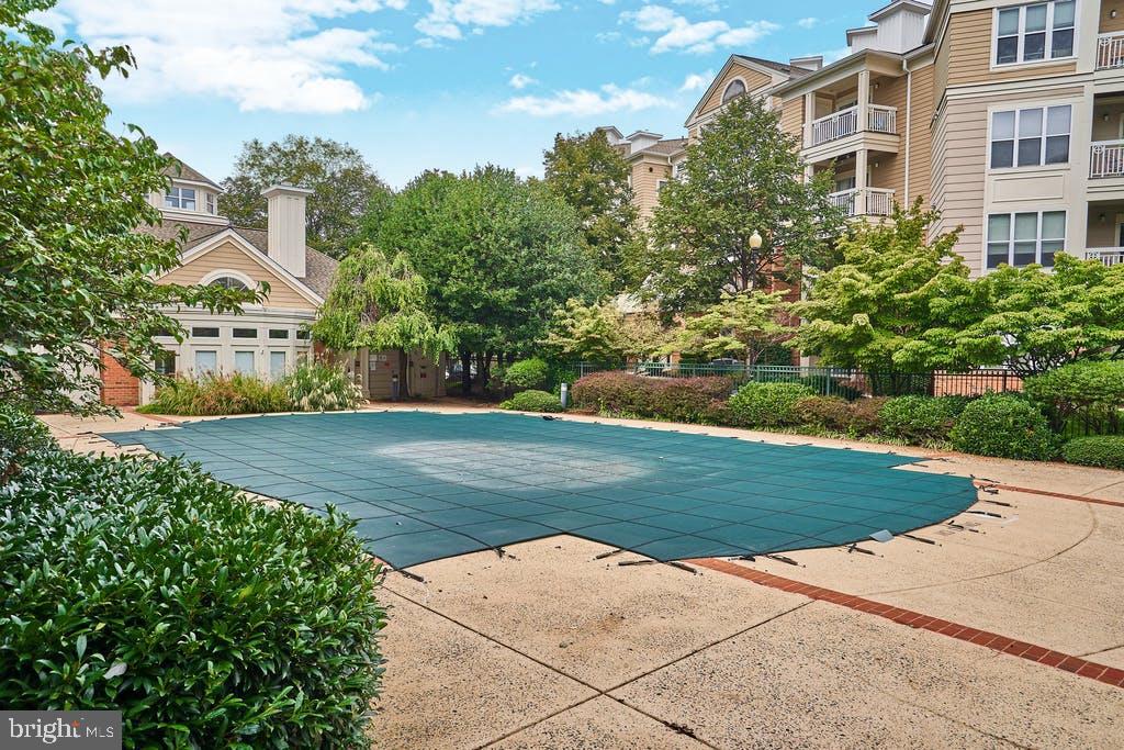 WORLDGATE CONDO - Residential