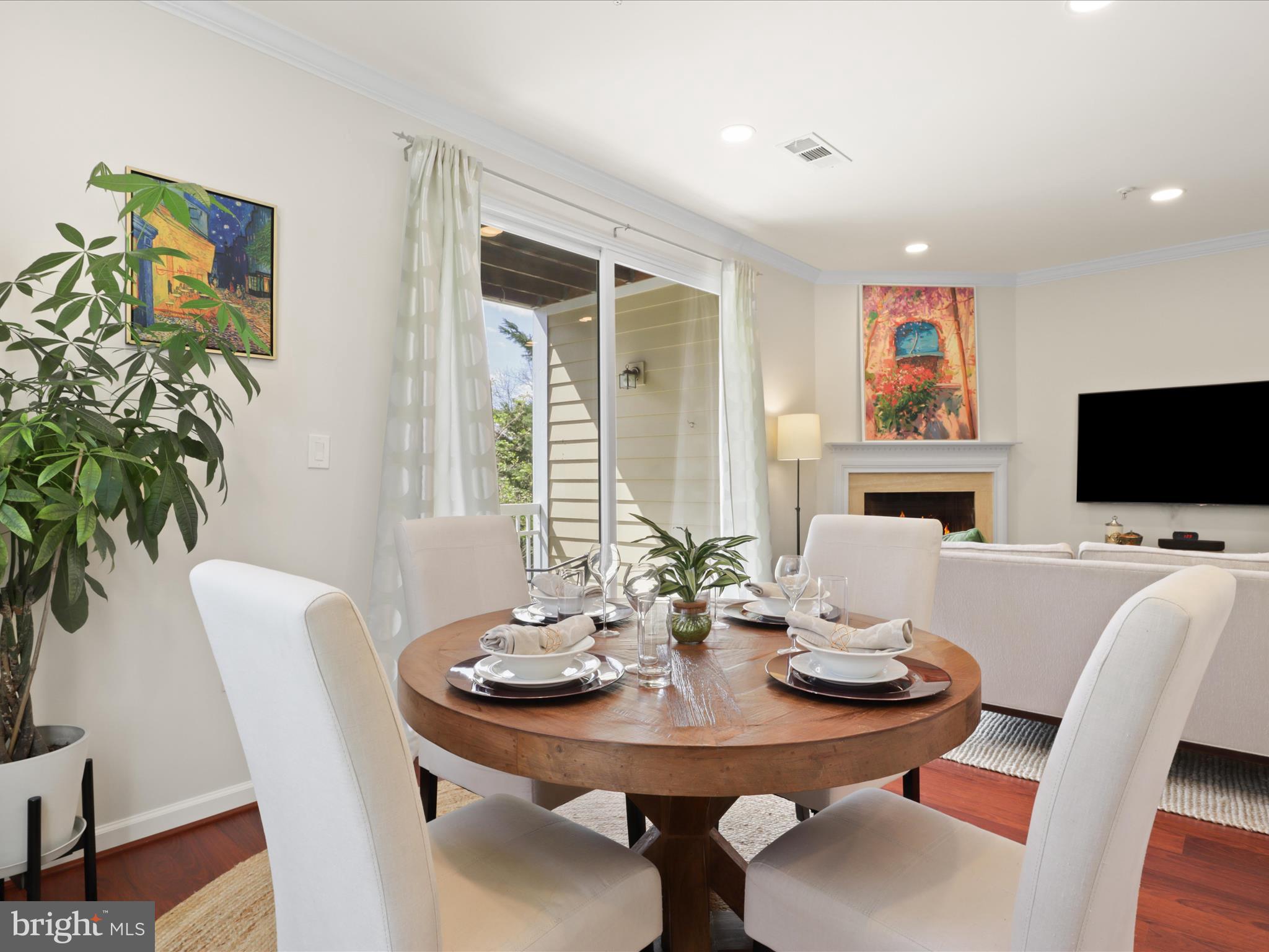 WORLDGATE CONDO - Residential