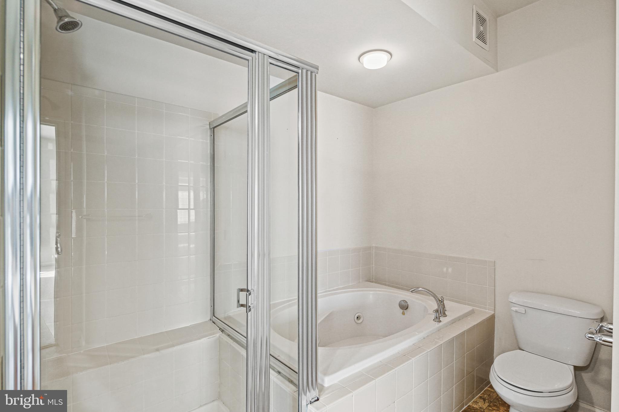 VIRGINIA LANDING - Residential Lease