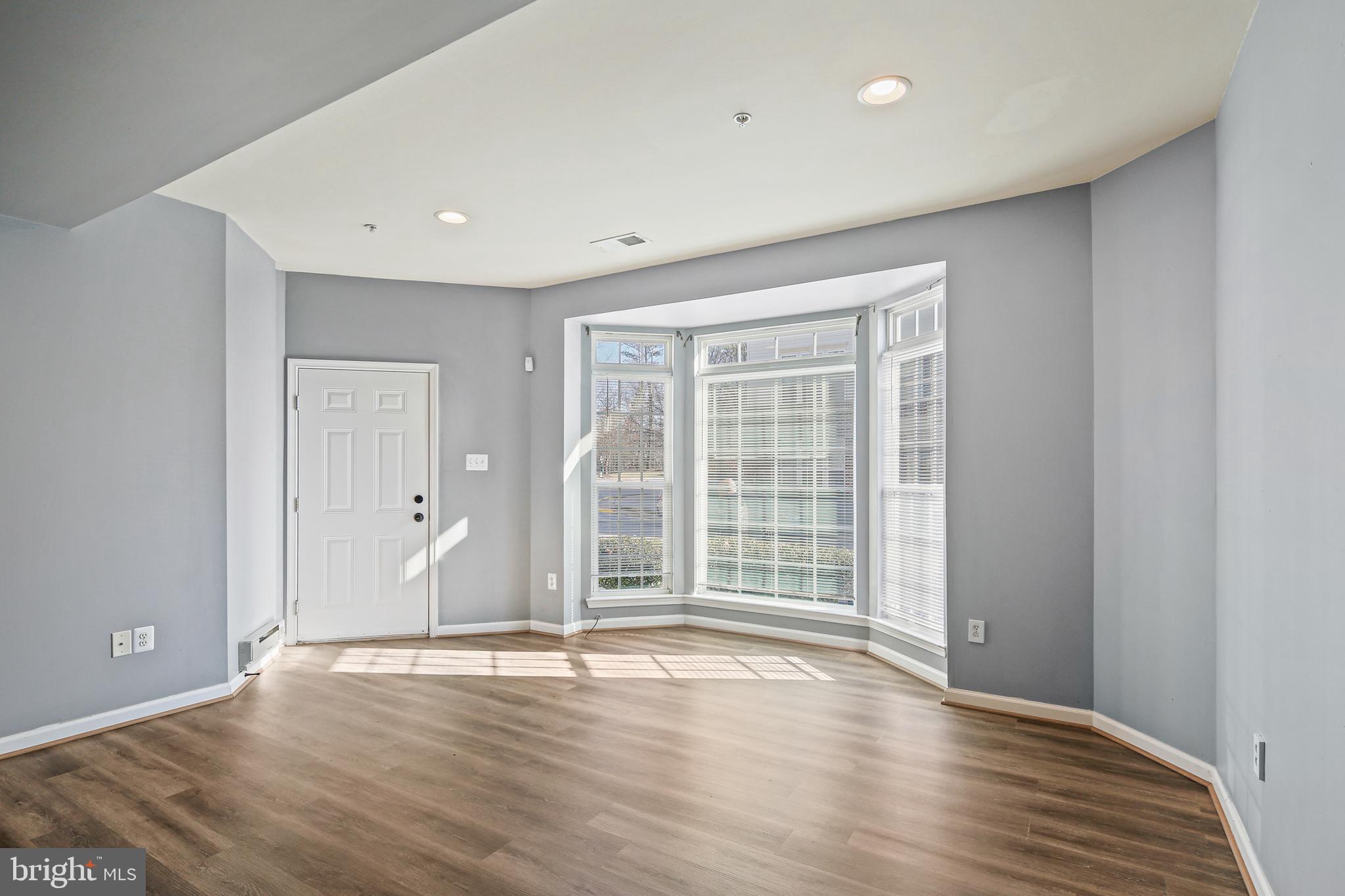 VIRGINIA LANDING - Residential Lease