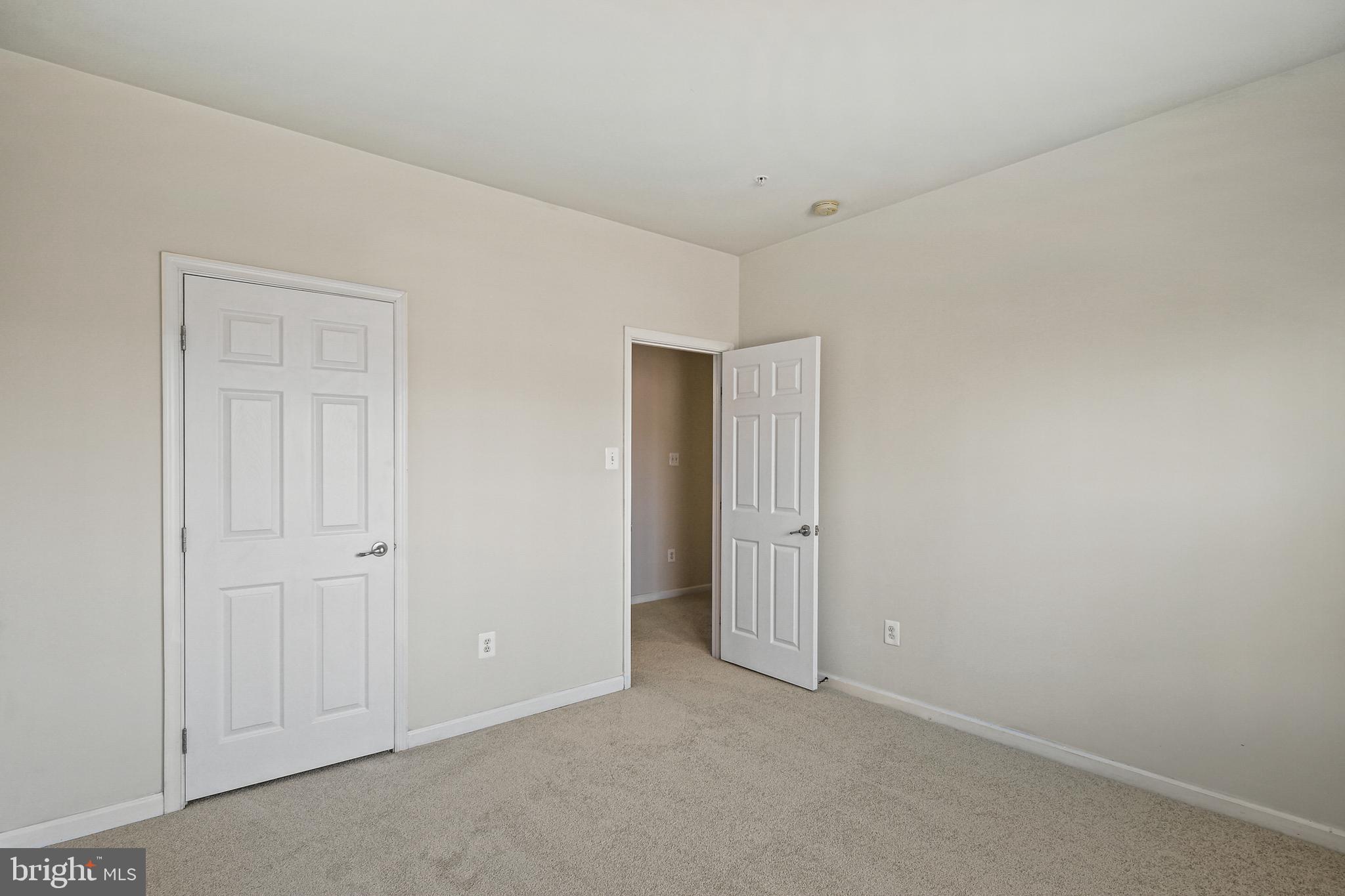 VIRGINIA LANDING - Residential Lease