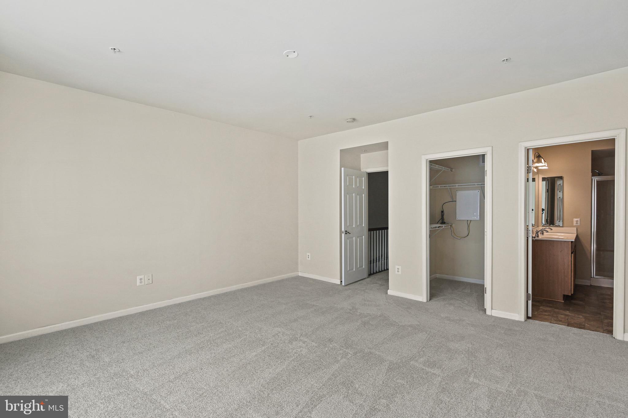 VIRGINIA LANDING - Residential Lease