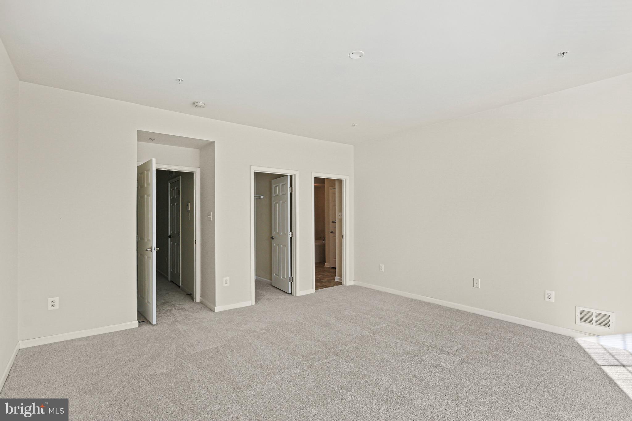 VIRGINIA LANDING - Residential Lease