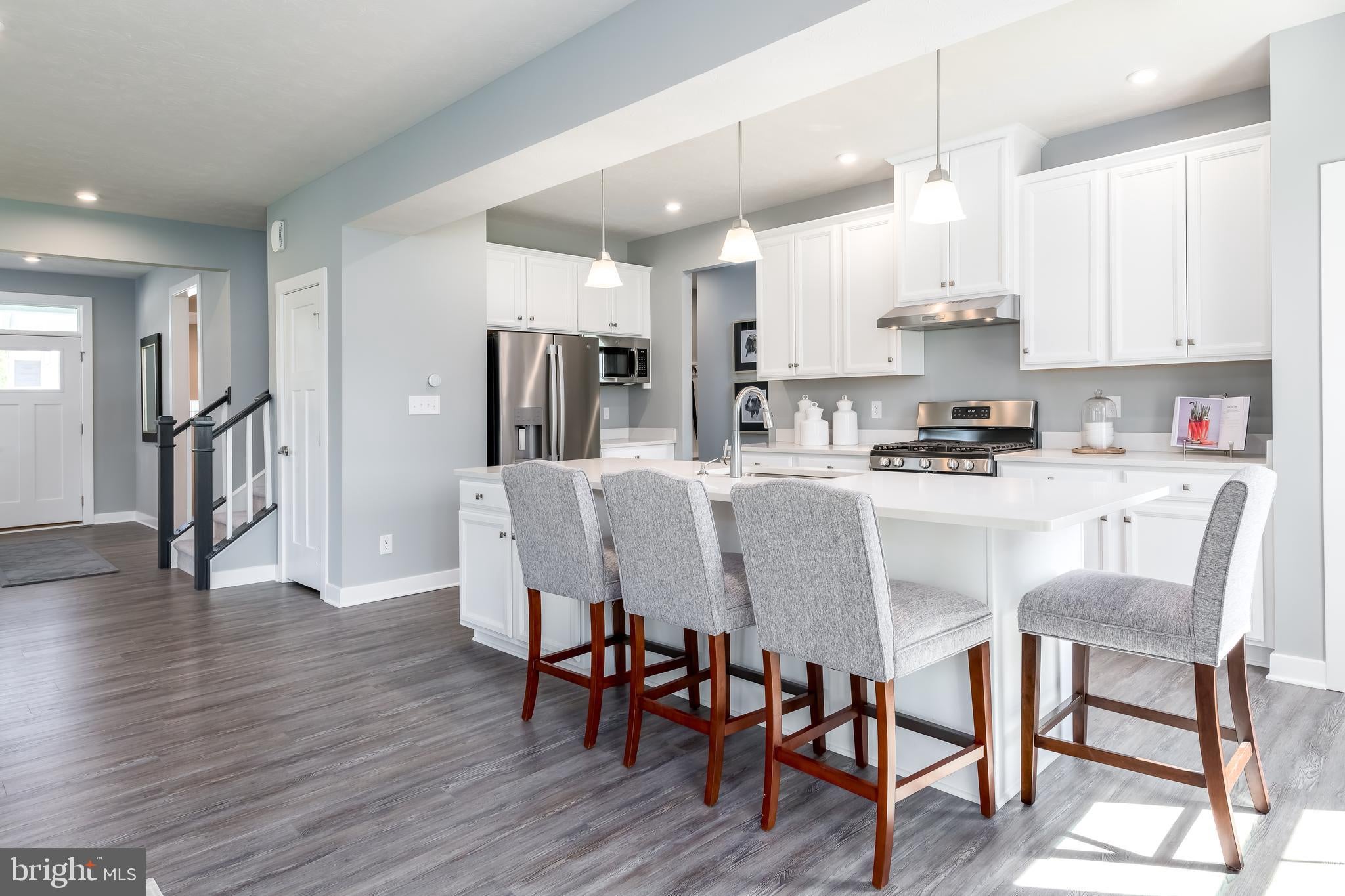 LOT 6 WALLACE BOULEVARD