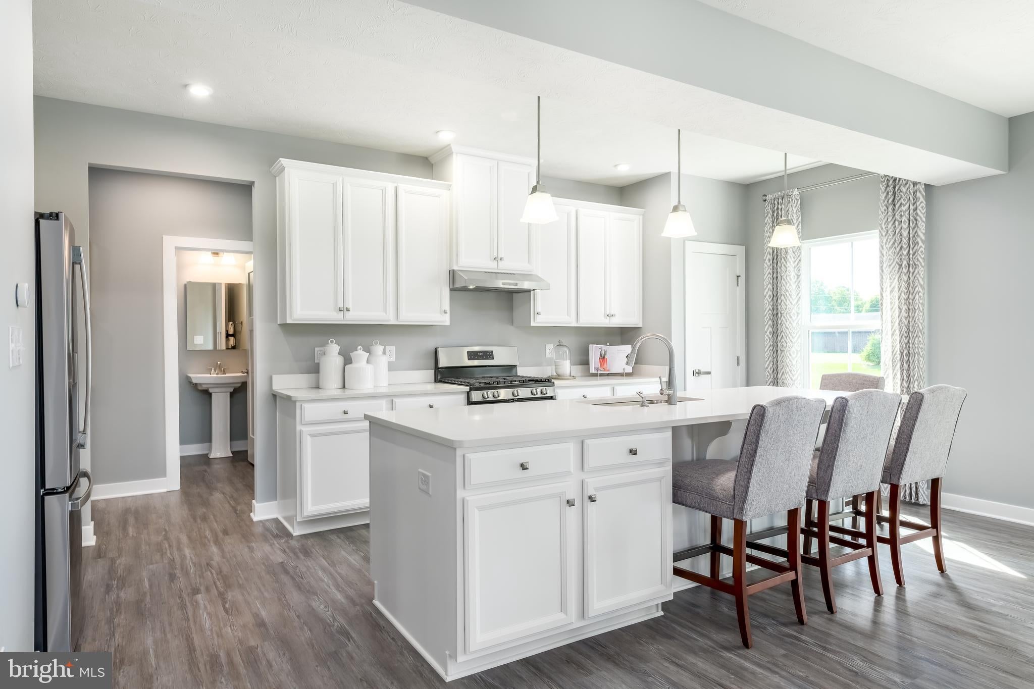 LOT 6 WALLACE BOULEVARD