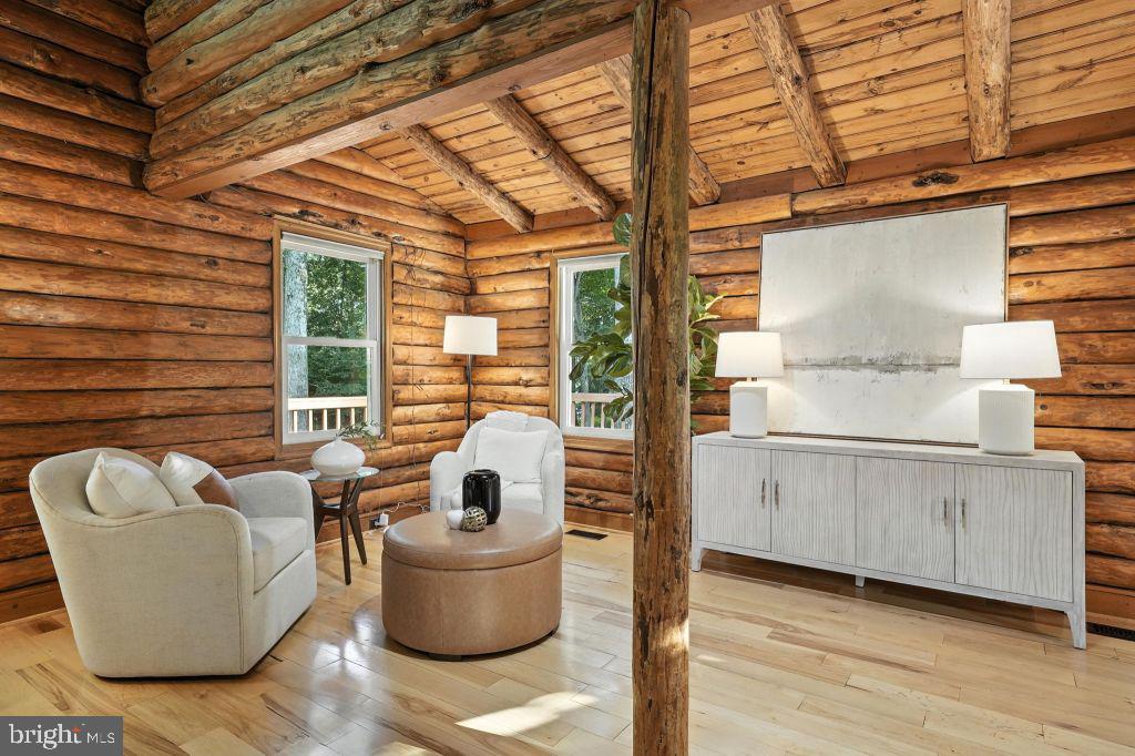 WINDSTONE - Residential